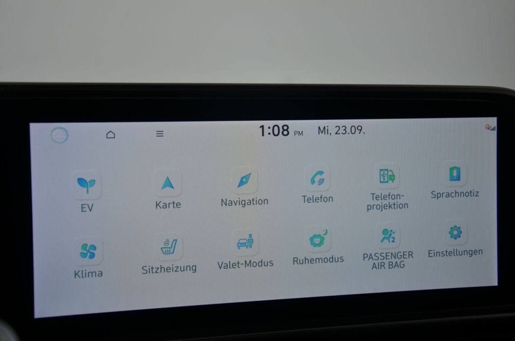 HYUNDAI Ioniq 6 77kWh Plus Line 4WD-image-14