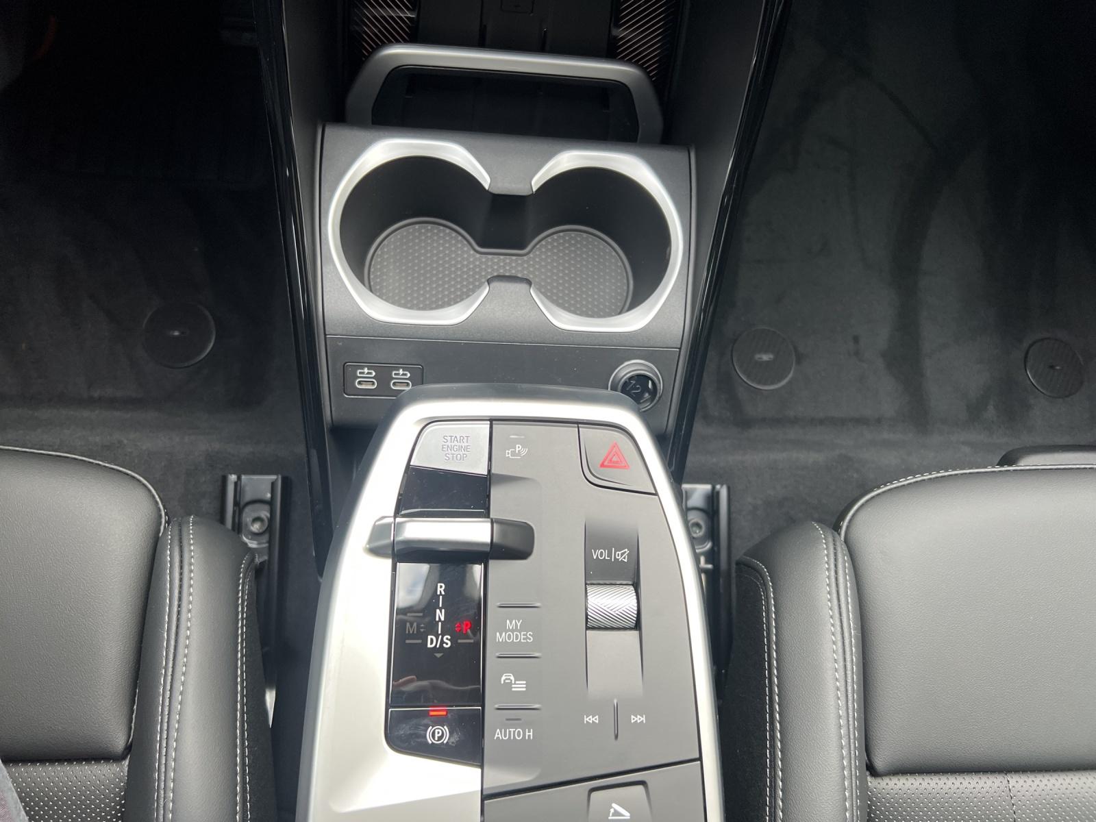 BMW X1 20d xDrive paddles-image-9