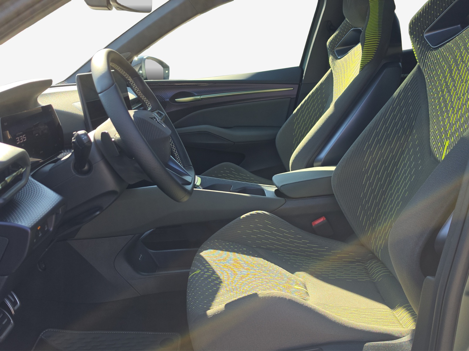CUPRA Raval 52 kWh VZ Extreme Launch Edition-image-7