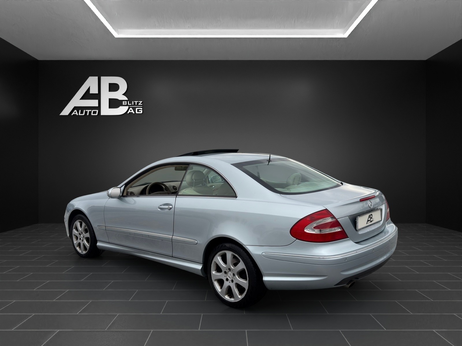MERCEDES-BENZ CLK 320 Avantgarde Automatic mit 218 PS-image-2