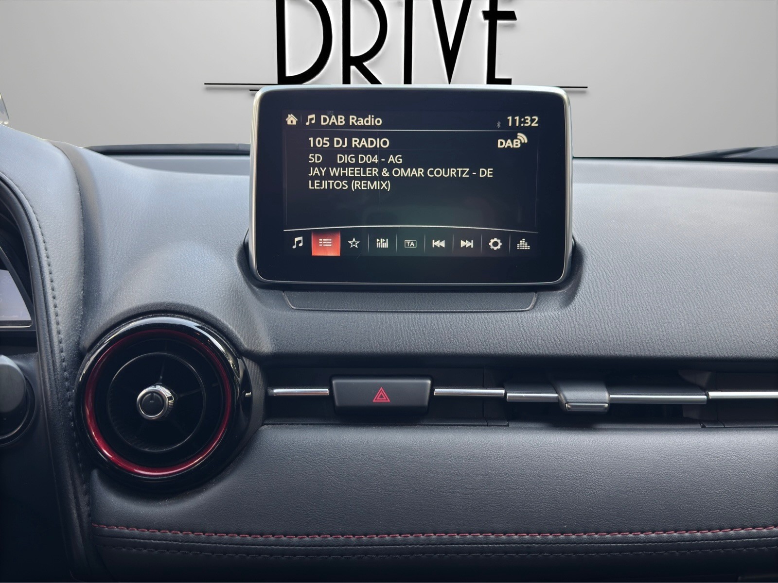 MAZDA CX-3 2.0 Ambition AWD *Head-up-Display + Rückfahrkamera*-image-15