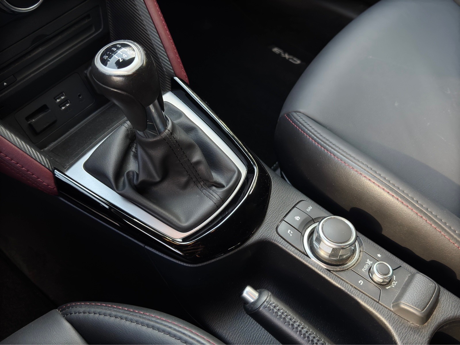 MAZDA CX-3 2.0 Ambition AWD *Head-up-Display + Rückfahrkamera*-image-18