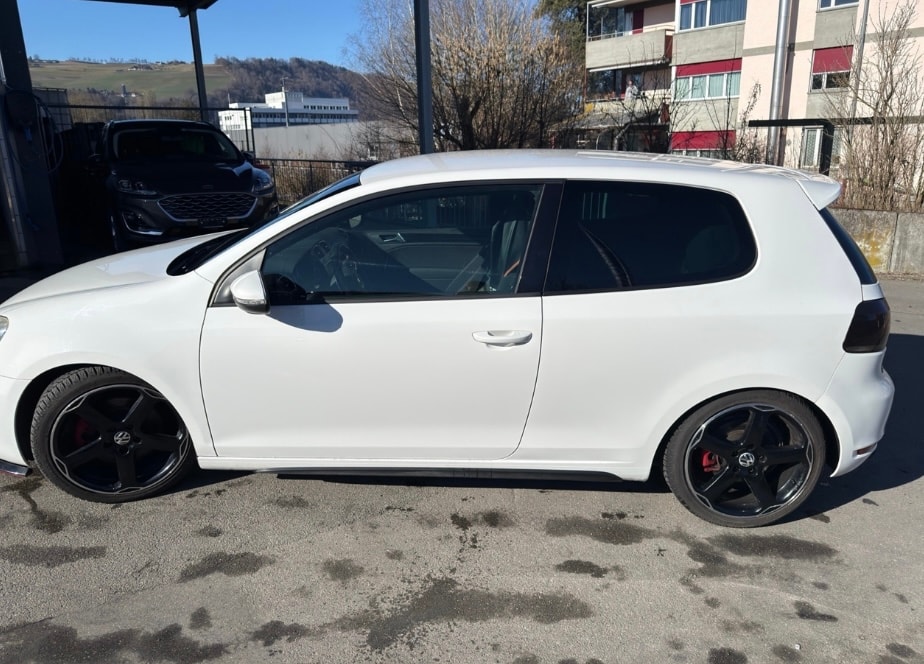 VW Golf 2.0 TSI GTI DSG-image-4