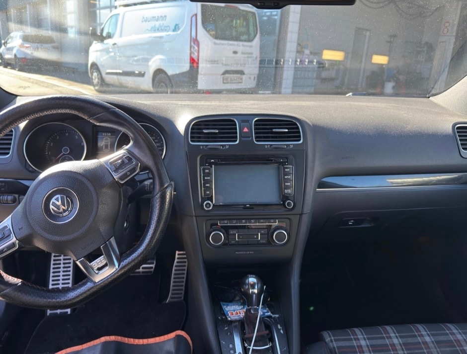 VW Golf 2.0 TSI GTI DSG-image-8