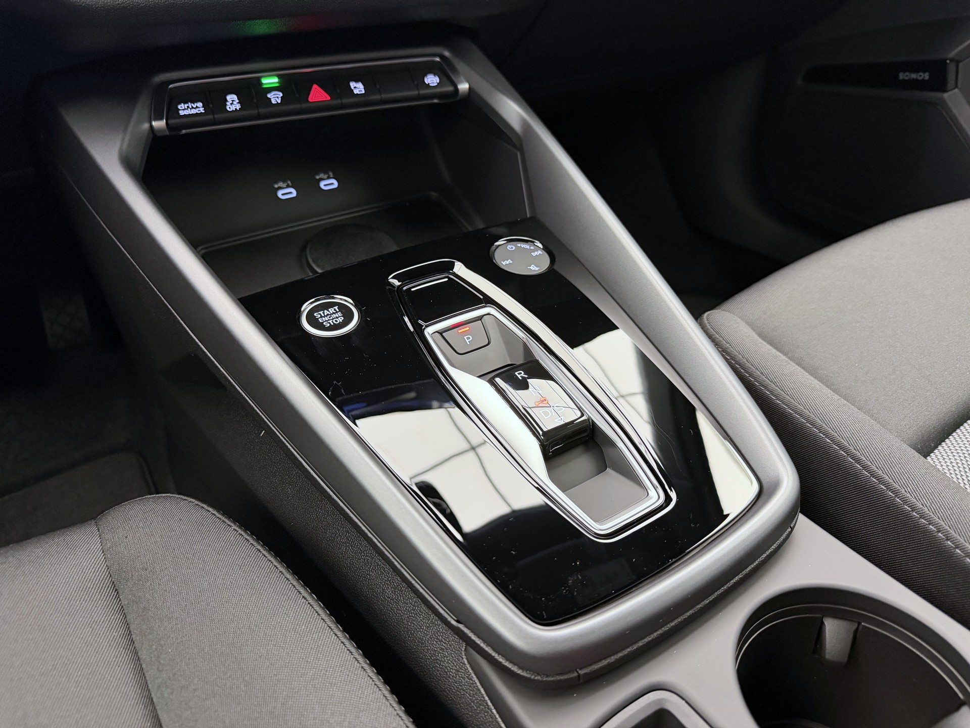 AUDI A3 Sportback TFSI e 150 kW Attraction S-tronic-image-13