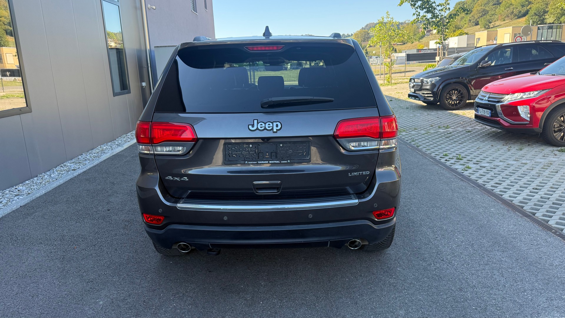 JEEP Grand Cherokee 3.0 CRD Overland Automatic-image-4