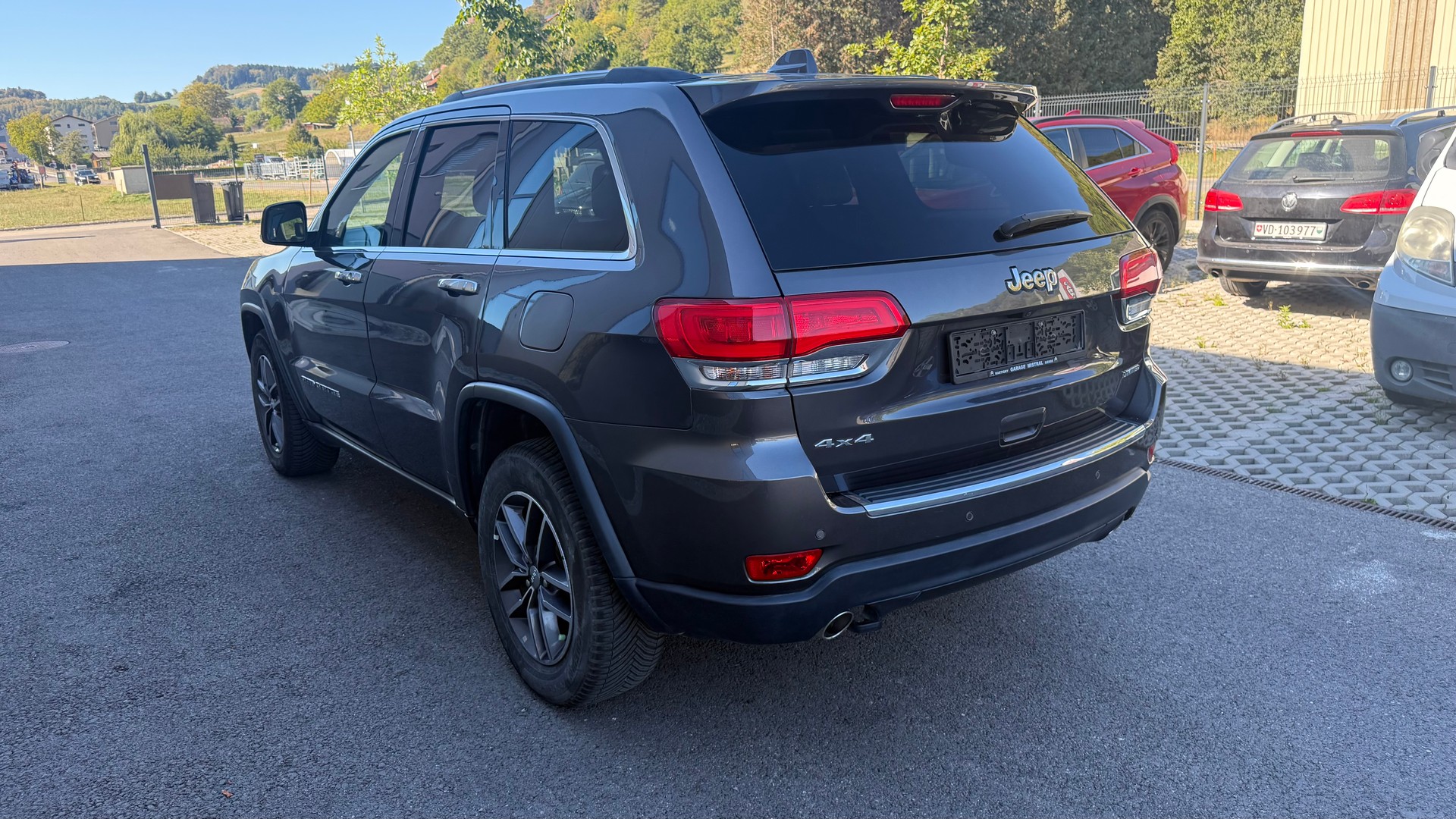 JEEP Grand Cherokee 3.0 CRD Overland Automatic-image-5