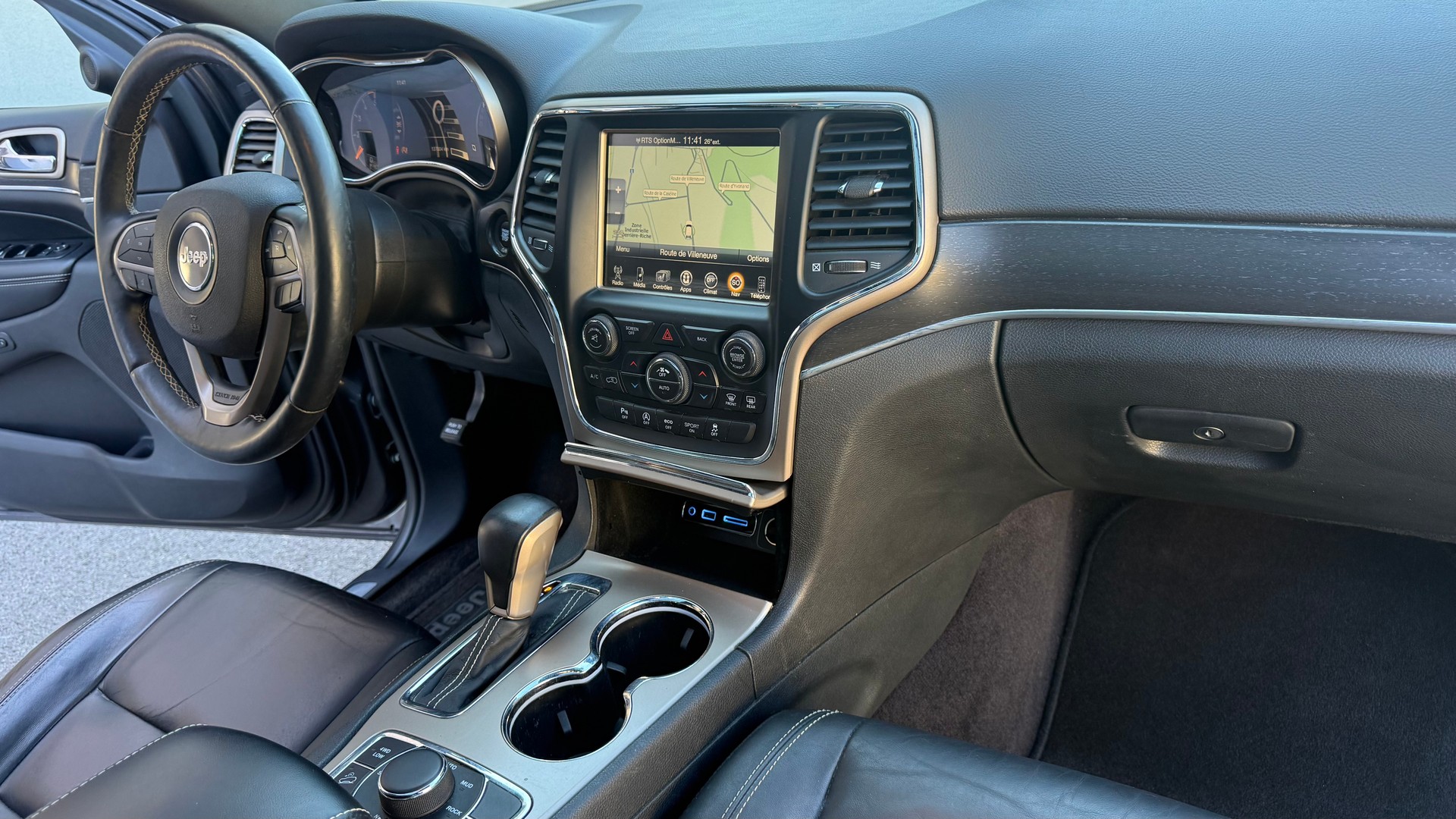 JEEP Grand Cherokee 3.0 CRD Overland Automatic-image-14