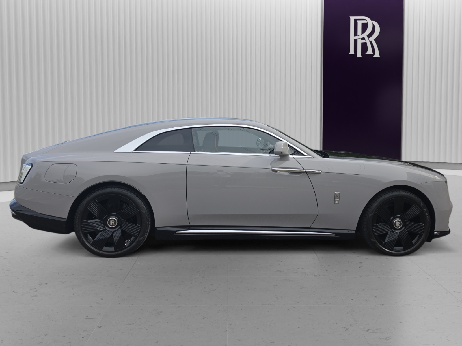 ROLLS-ROYCE Spectre - Silver Badge-image-5