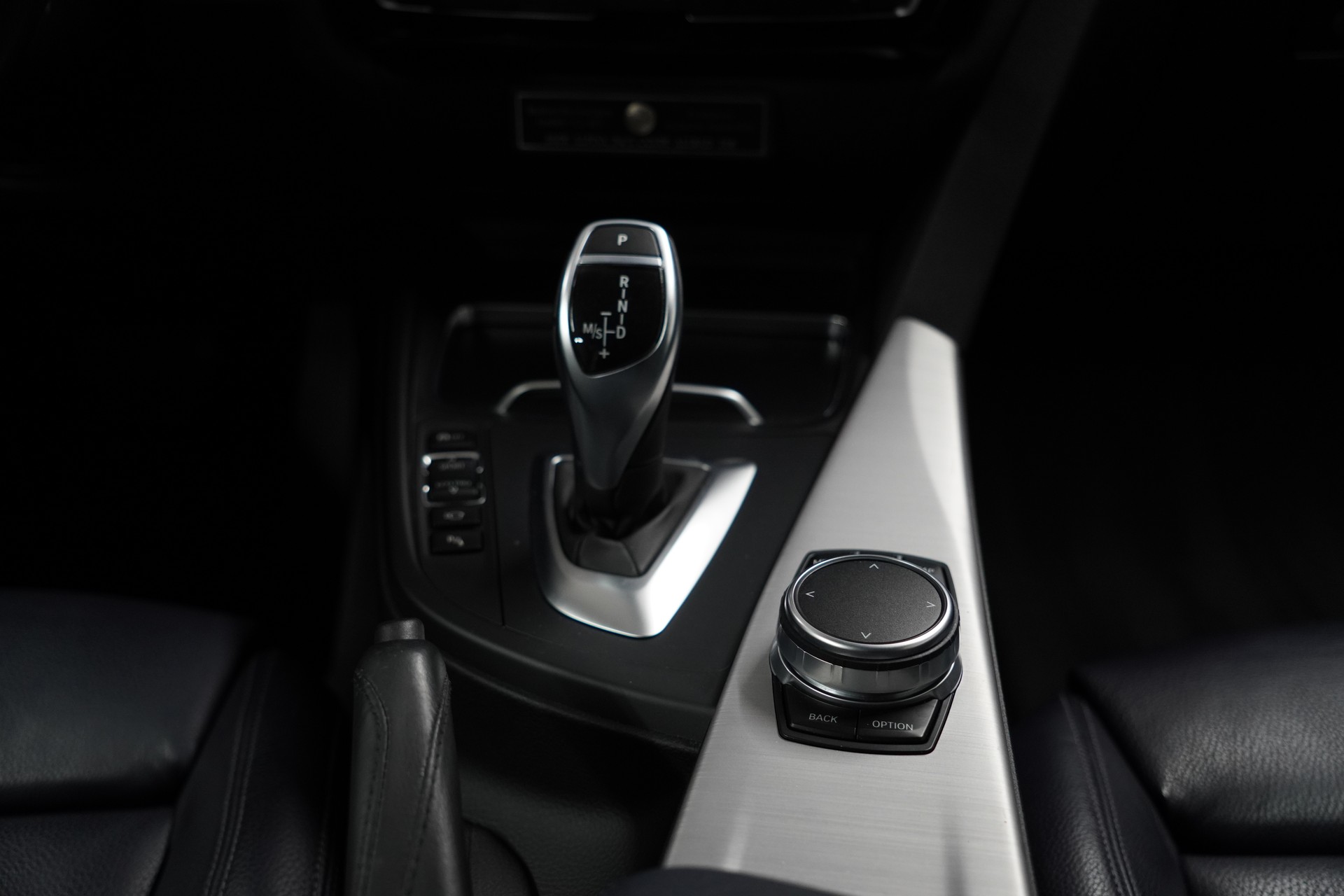 BMW-ALPINA B4 S BiTurbo Coupé 3.0 xDrive Switch-Tronic-image-15