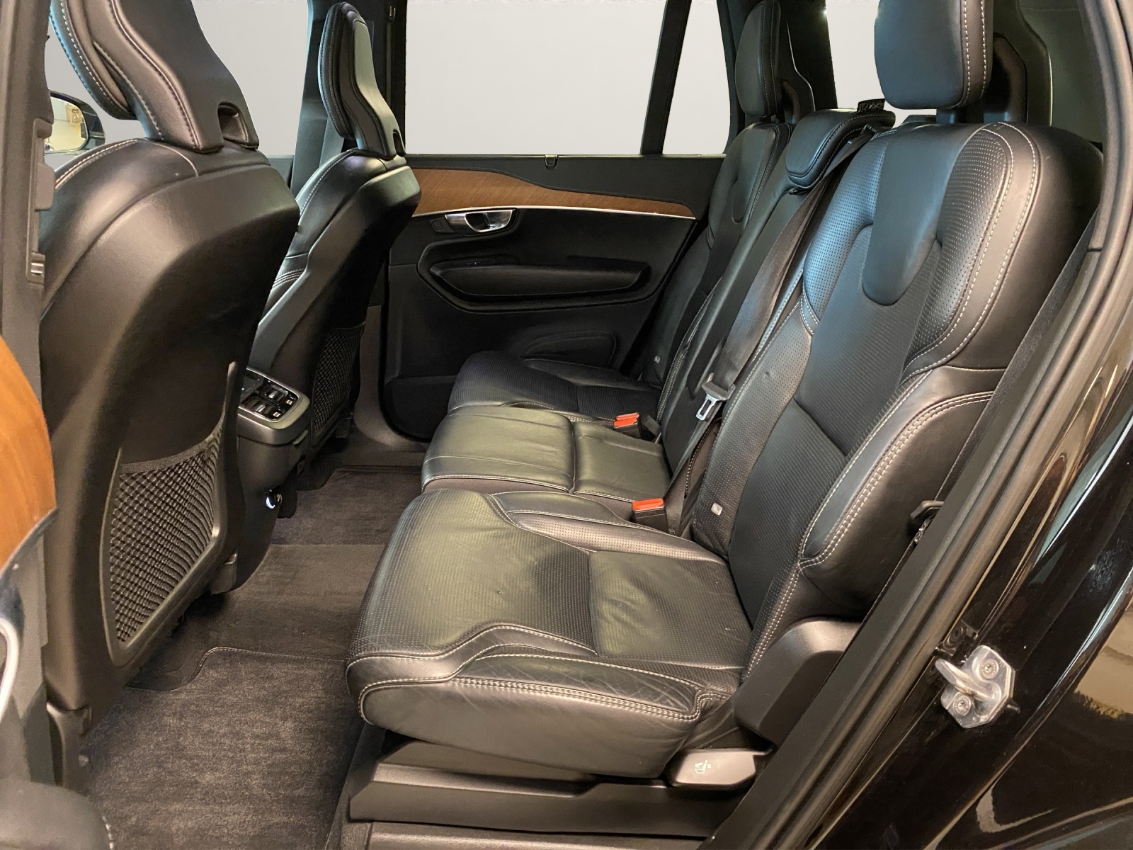 VOLVO XC90 2.0 T5 Inscription 5P. AWD-image-17