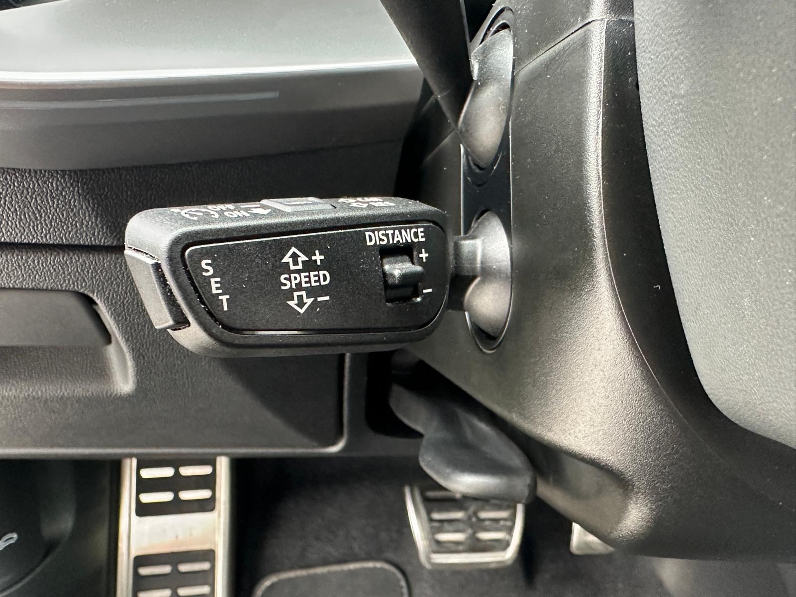 AUDI A3 Sportback 35 TFSI S line Attraction-image-8