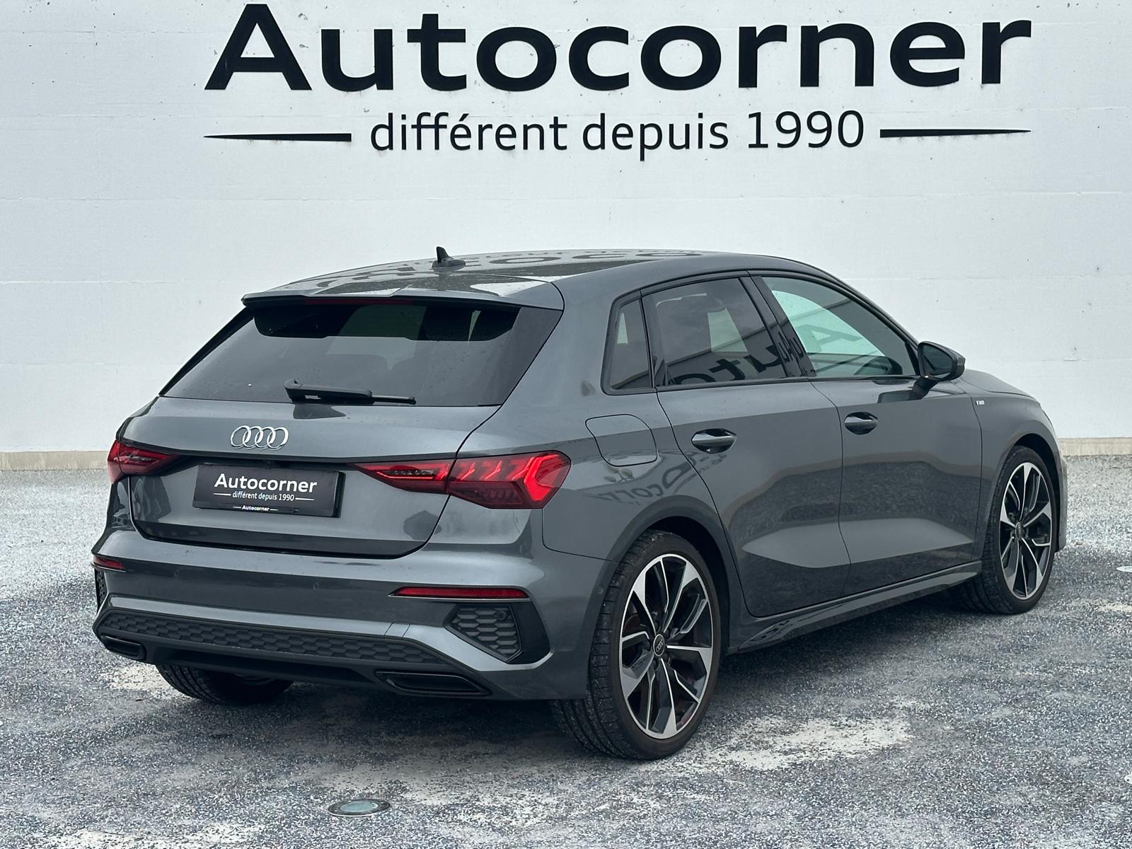 AUDI A3 Sportback 35 TFSI S line Attraction-image-3