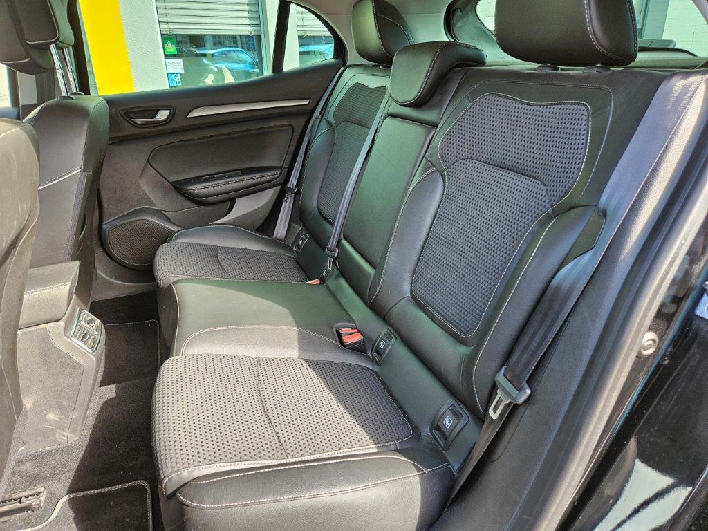 RENAULT Mégane 1.2 TCe 130 Bose-image-9