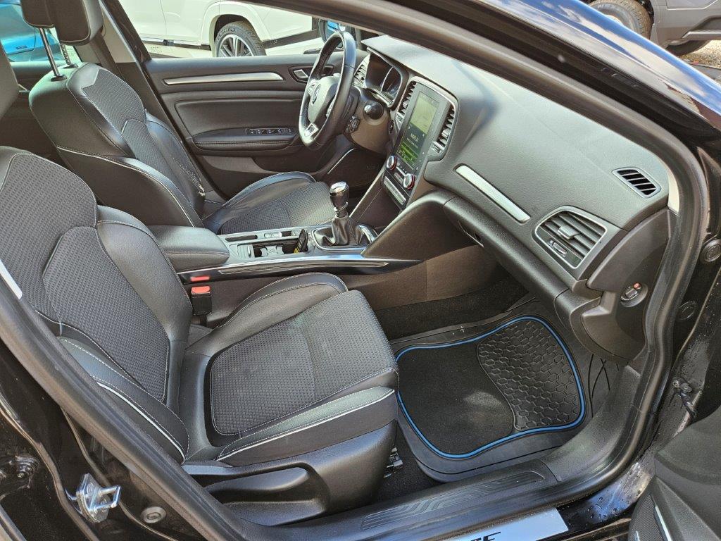 RENAULT Mégane 1.2 TCe 130 Bose-image-15