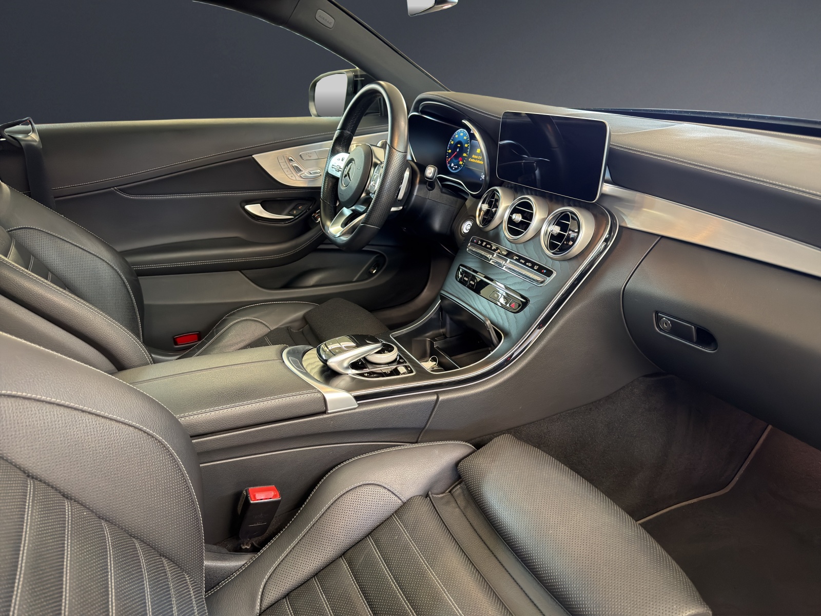 Image MERCEDES-BENZ C-200 C 200 AMG Line 4Matic