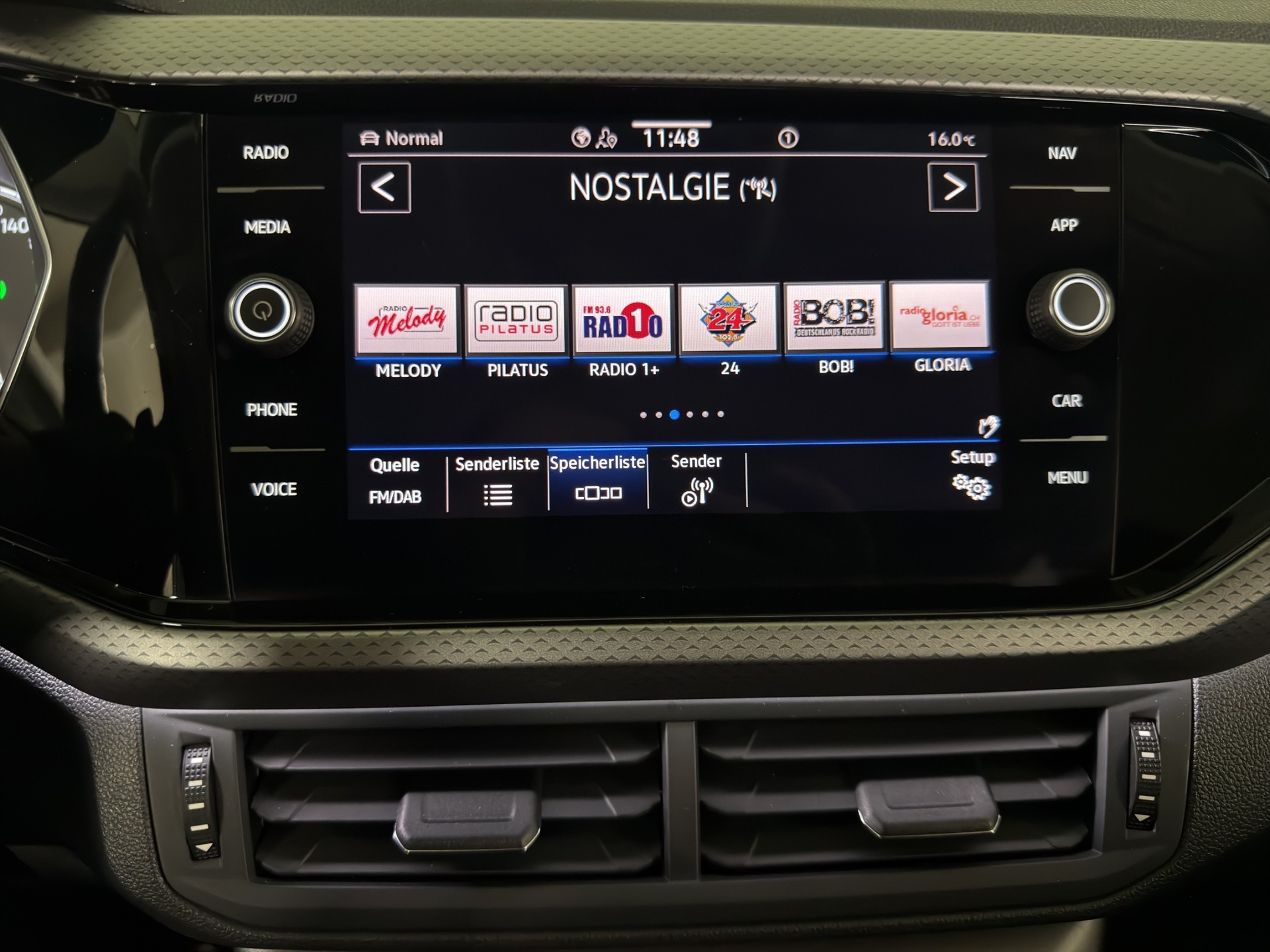 VW T-Cross 1.0 TSI Life DSG-image-15
