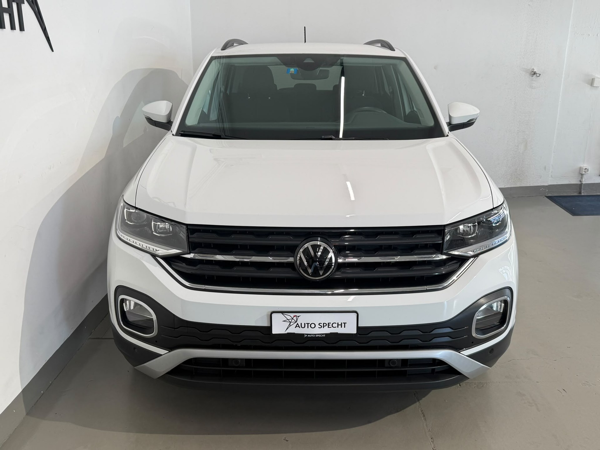 VW T-Cross 1.0 TSI Life DSG-image-2