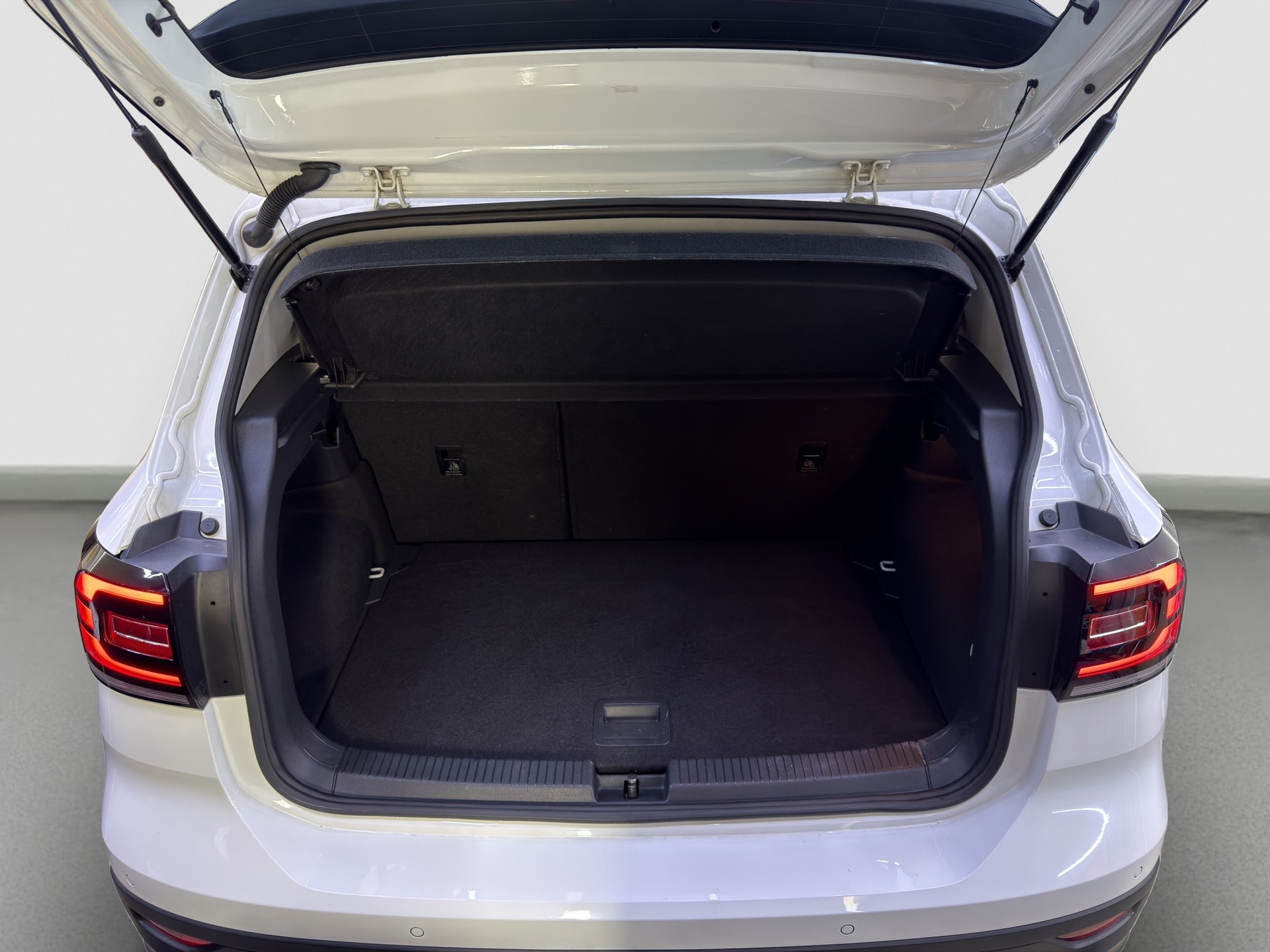 VW T-Cross 1.0 TSI Life DSG-image-29