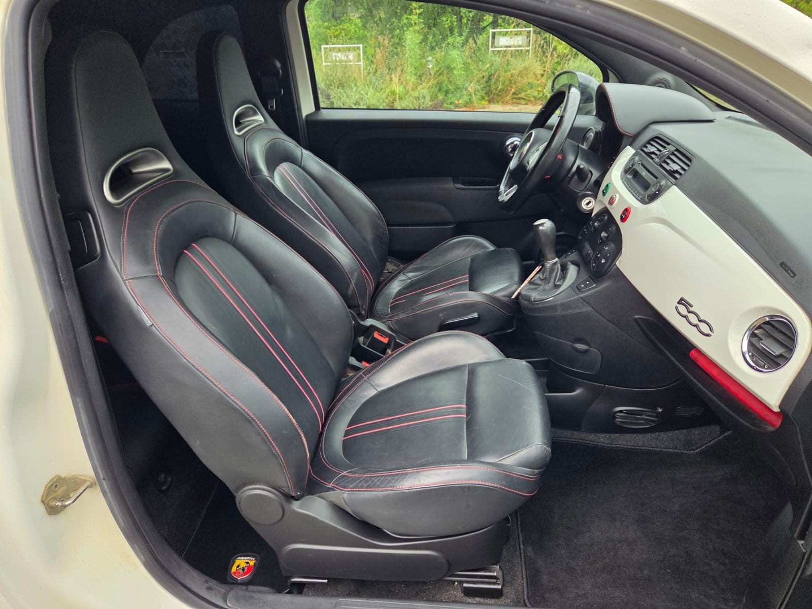 FIAT 500 1.4 16V Turbo Abarth-image-12