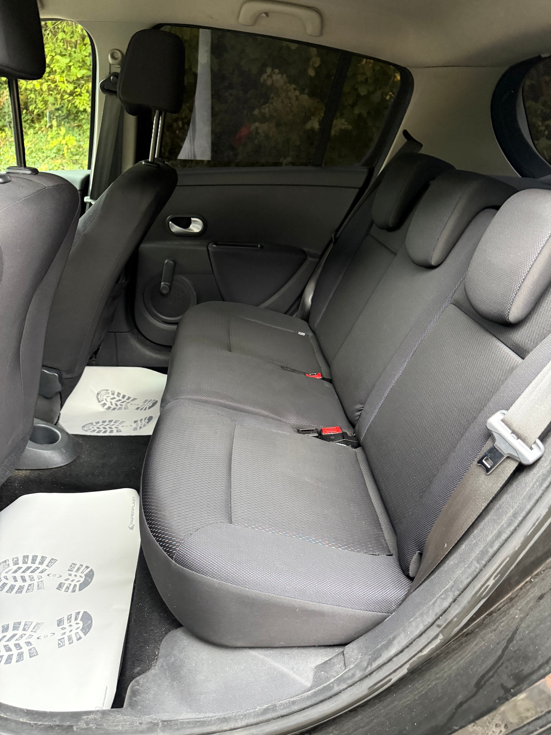 RENAULT Clio 1.2 16V Authentique-image-7