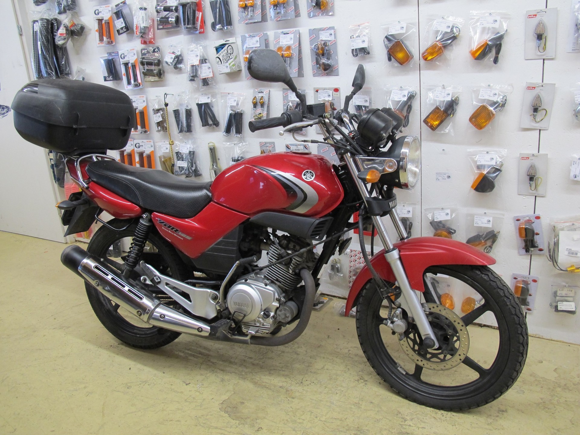YAMAHA YBR 125