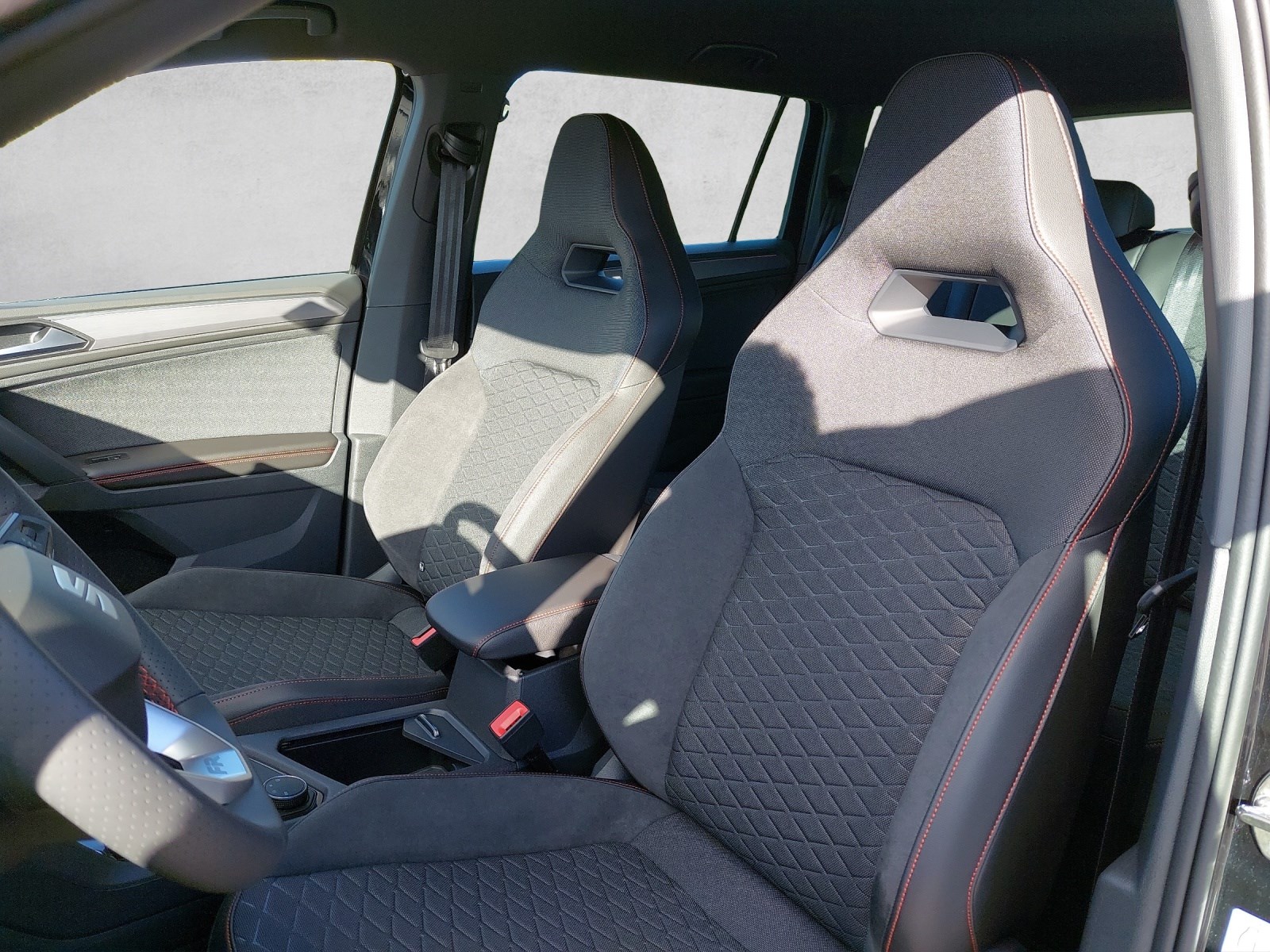 SEAT Tarraco 1.4 e-HYBRID DSG Move FR-image-5