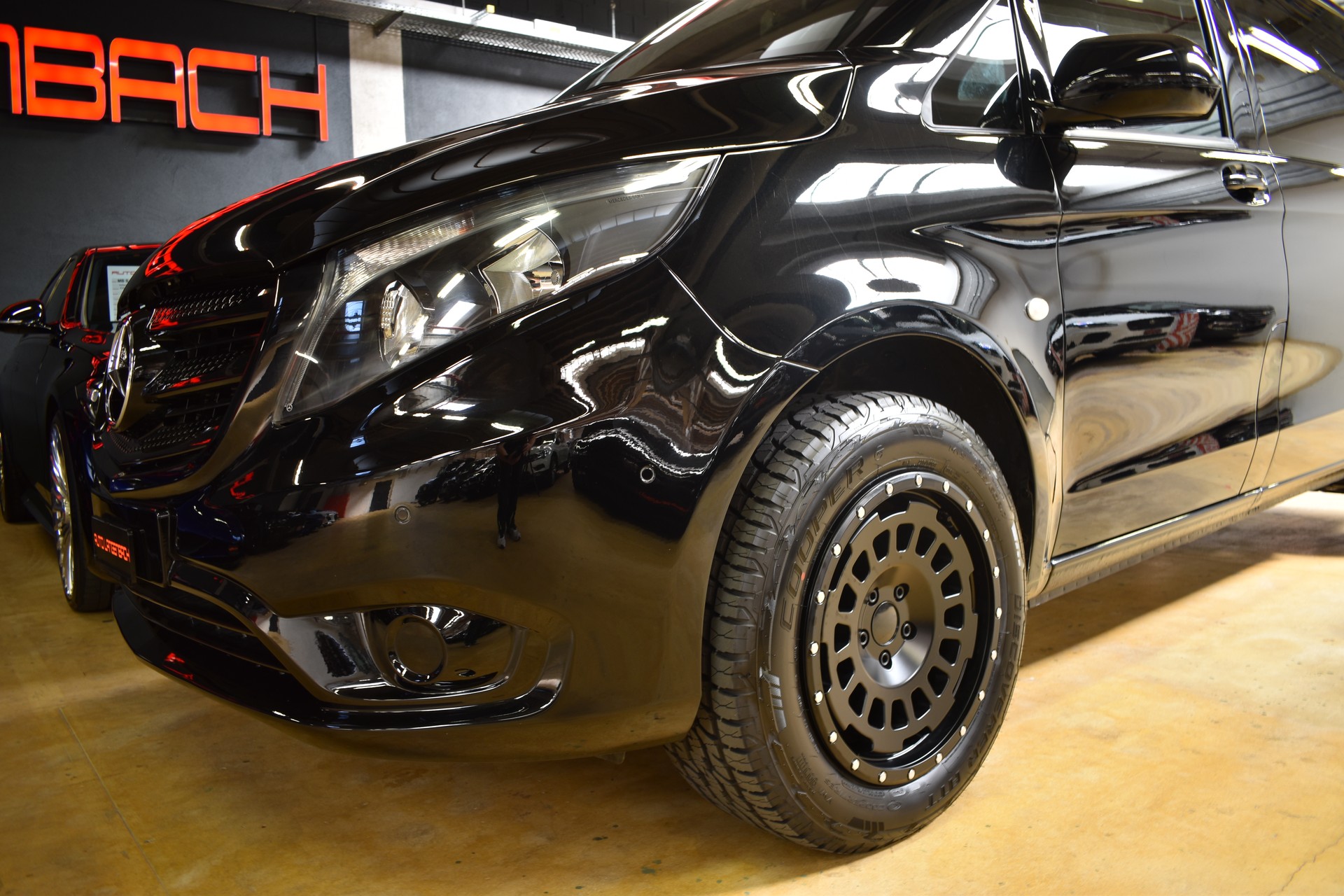 MERCEDES-BENZ Vito 114 BlueTEC L 7G-Tronic Euro 6 ***Nutzlast 950kg***Special_Adventure_Black_Edition***-image-10
