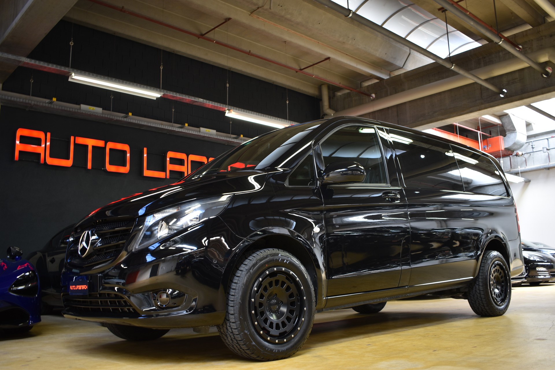 MERCEDES-BENZ Vito 114 BlueTEC L 7G-Tronic Euro 6 ***Nutzlast 950kg***Special_Adventure_Black_Edition***-image-7