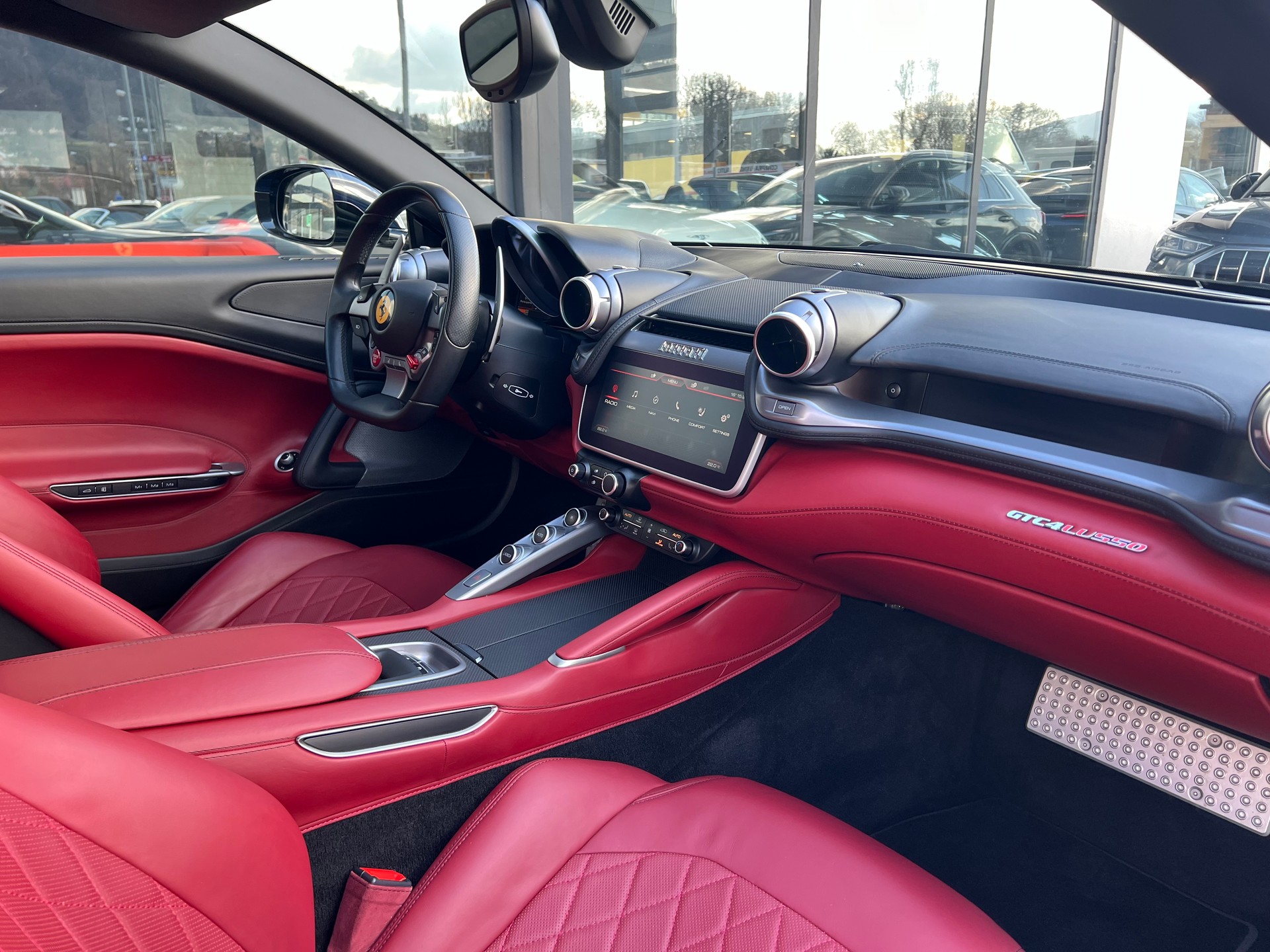 FERRARI GTC 4 Lusso-image-12