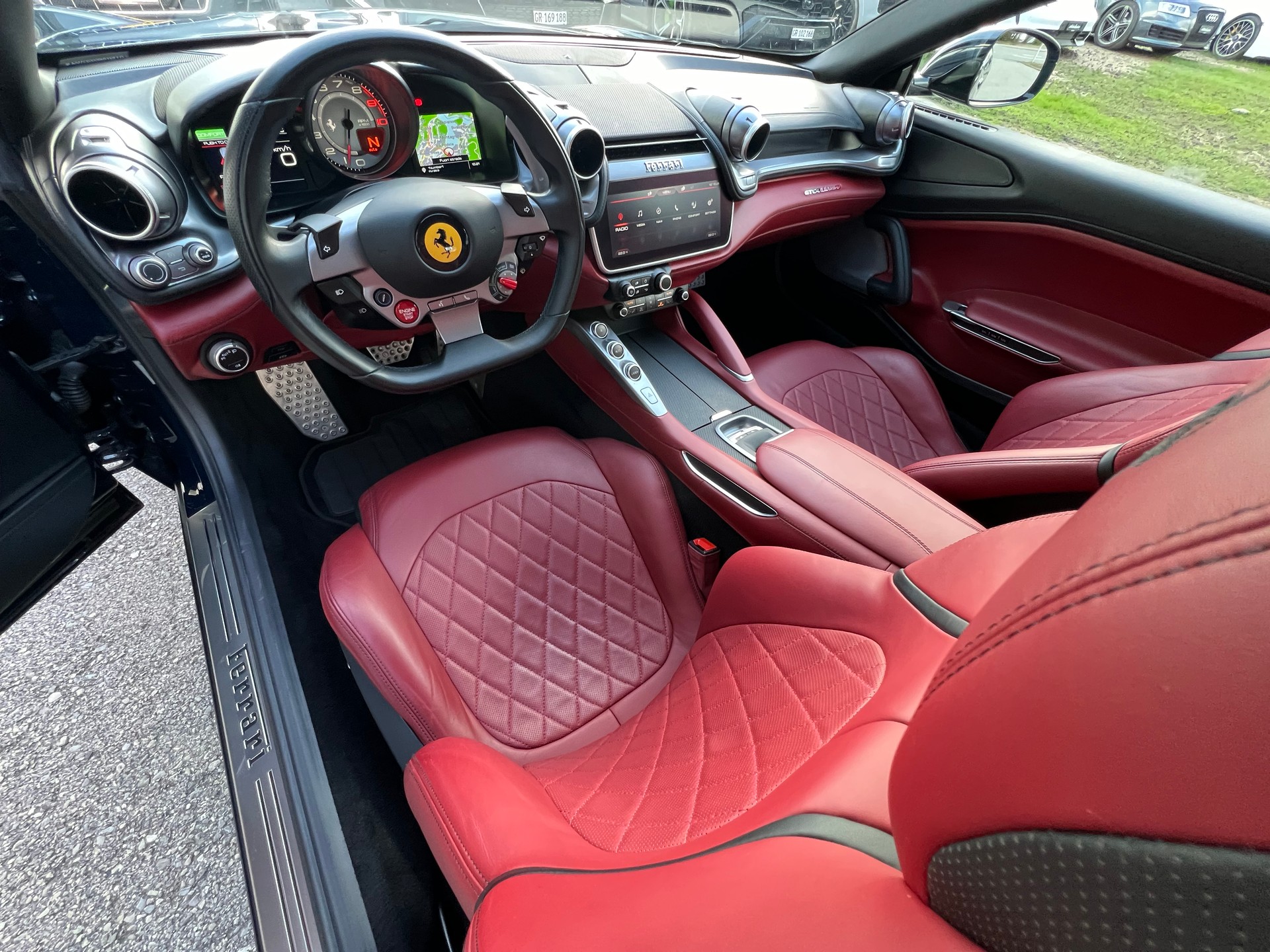 FERRARI GTC 4 Lusso-image-9