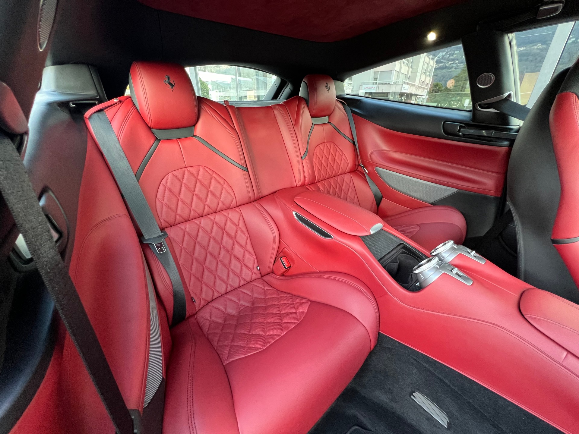FERRARI GTC 4 Lusso-image-16