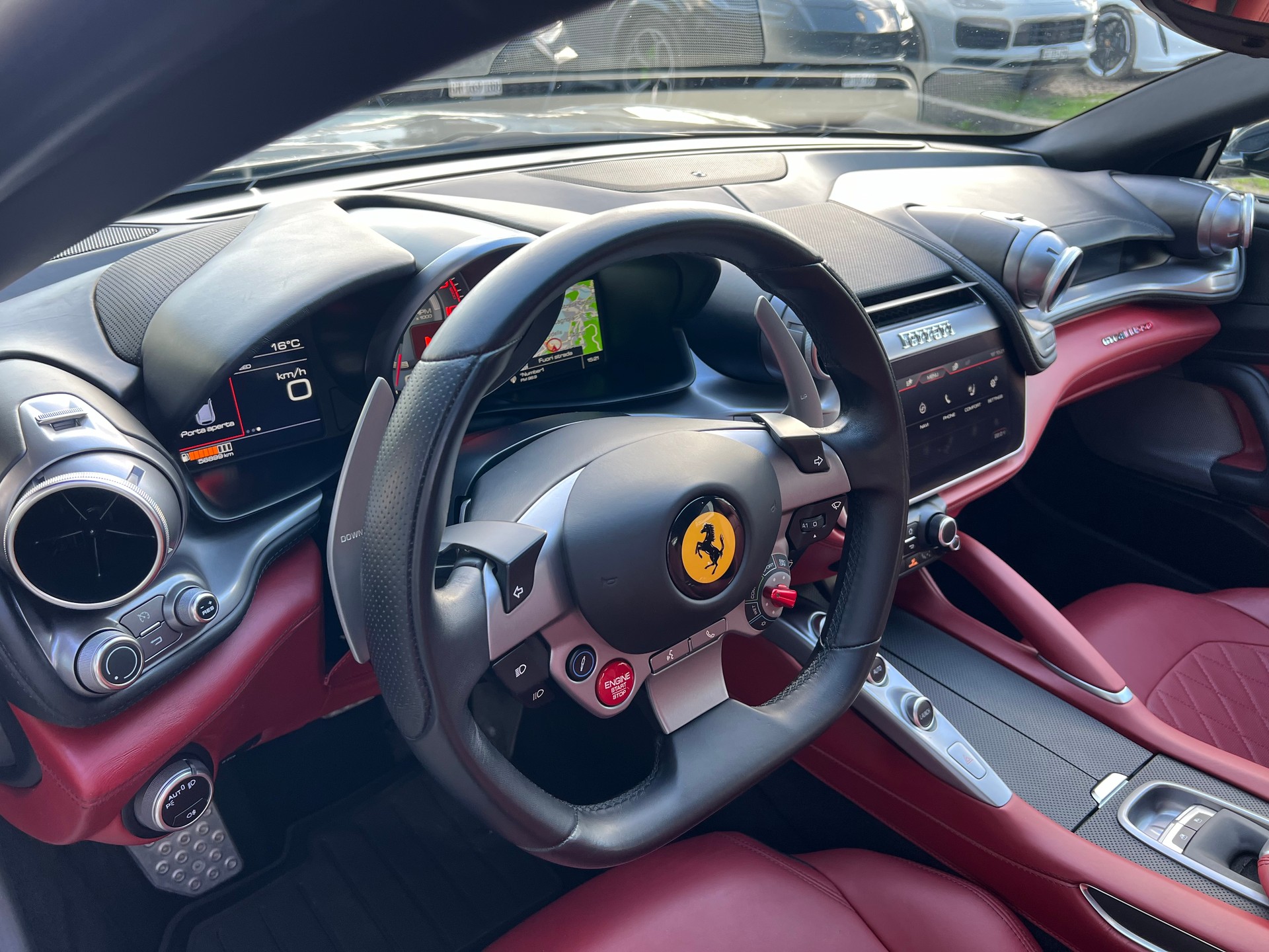 FERRARI GTC 4 Lusso-image-13