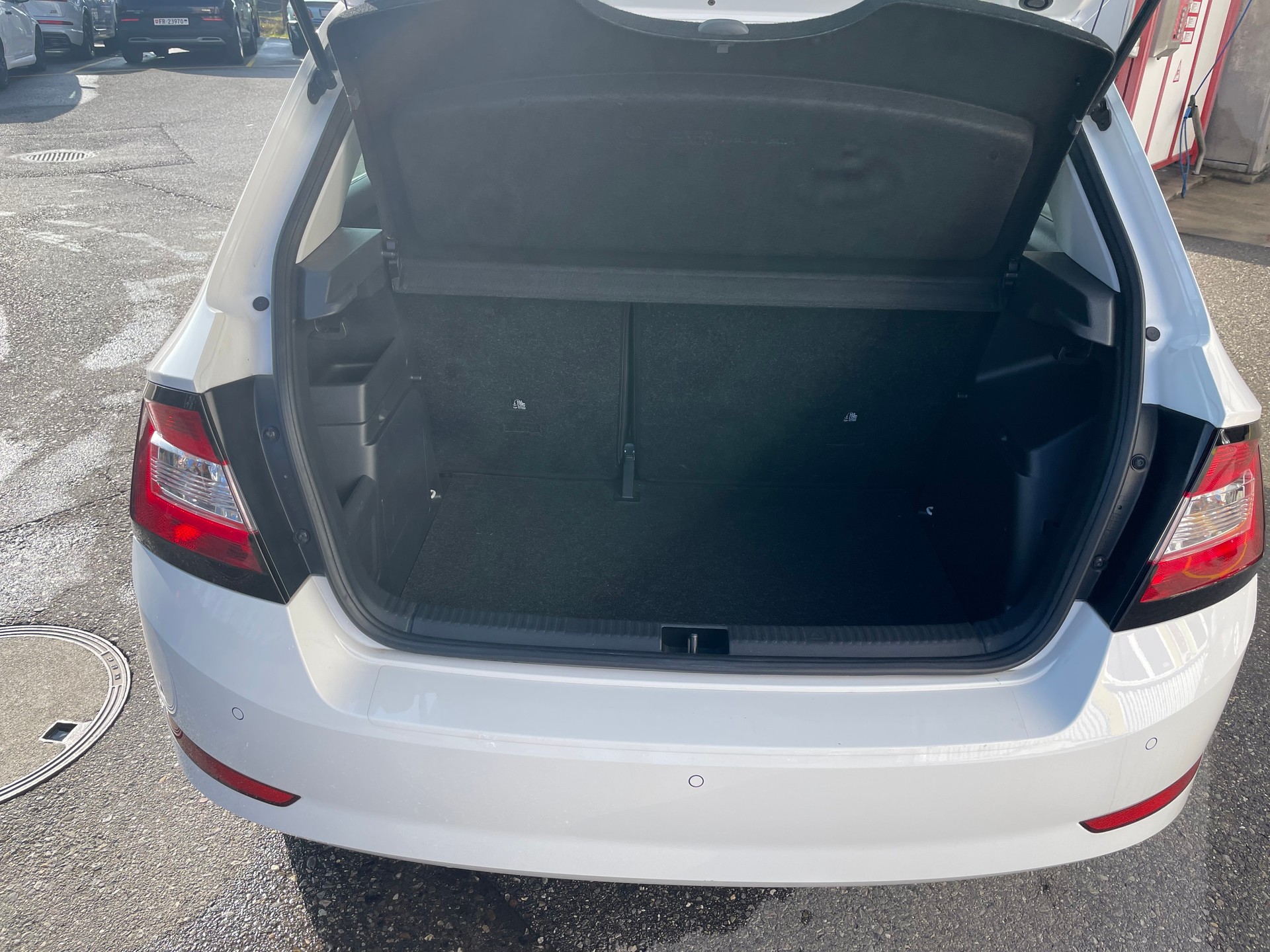SKODA Fabia 1.0 TSI Ambition-image-6