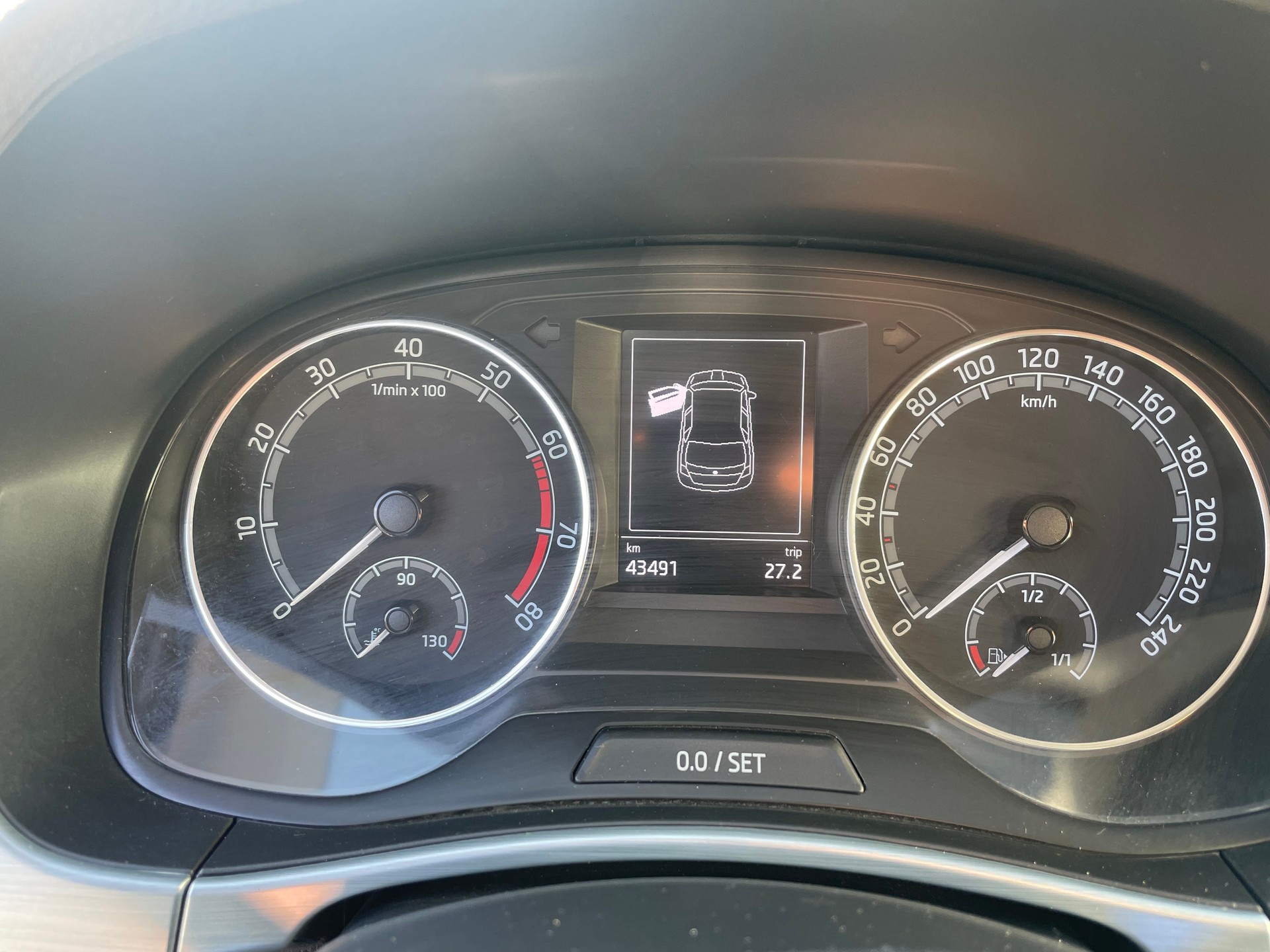 SKODA Fabia 1.0 TSI Ambition-image-7