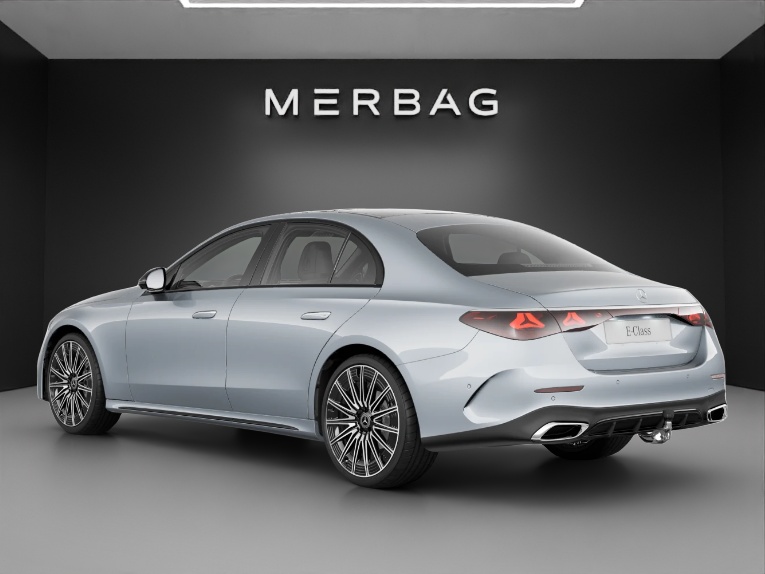 MERCEDES-BENZ E 220 d 4Matic 9G-Tronic-image-2