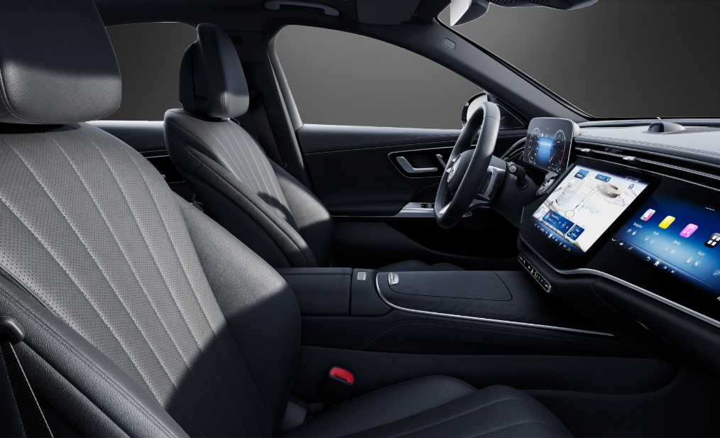 MERCEDES-BENZ E 220 d 4Matic 9G-Tronic-image-8