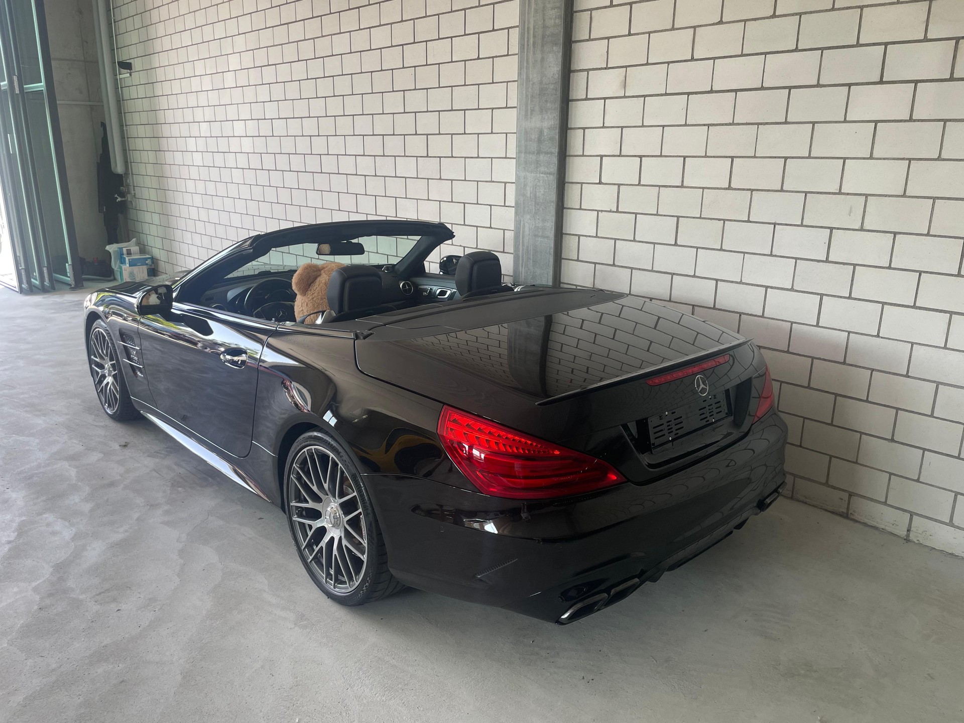 MERCEDES-BENZ SL 63 AMG Speedshift Traumausstattung-image-3