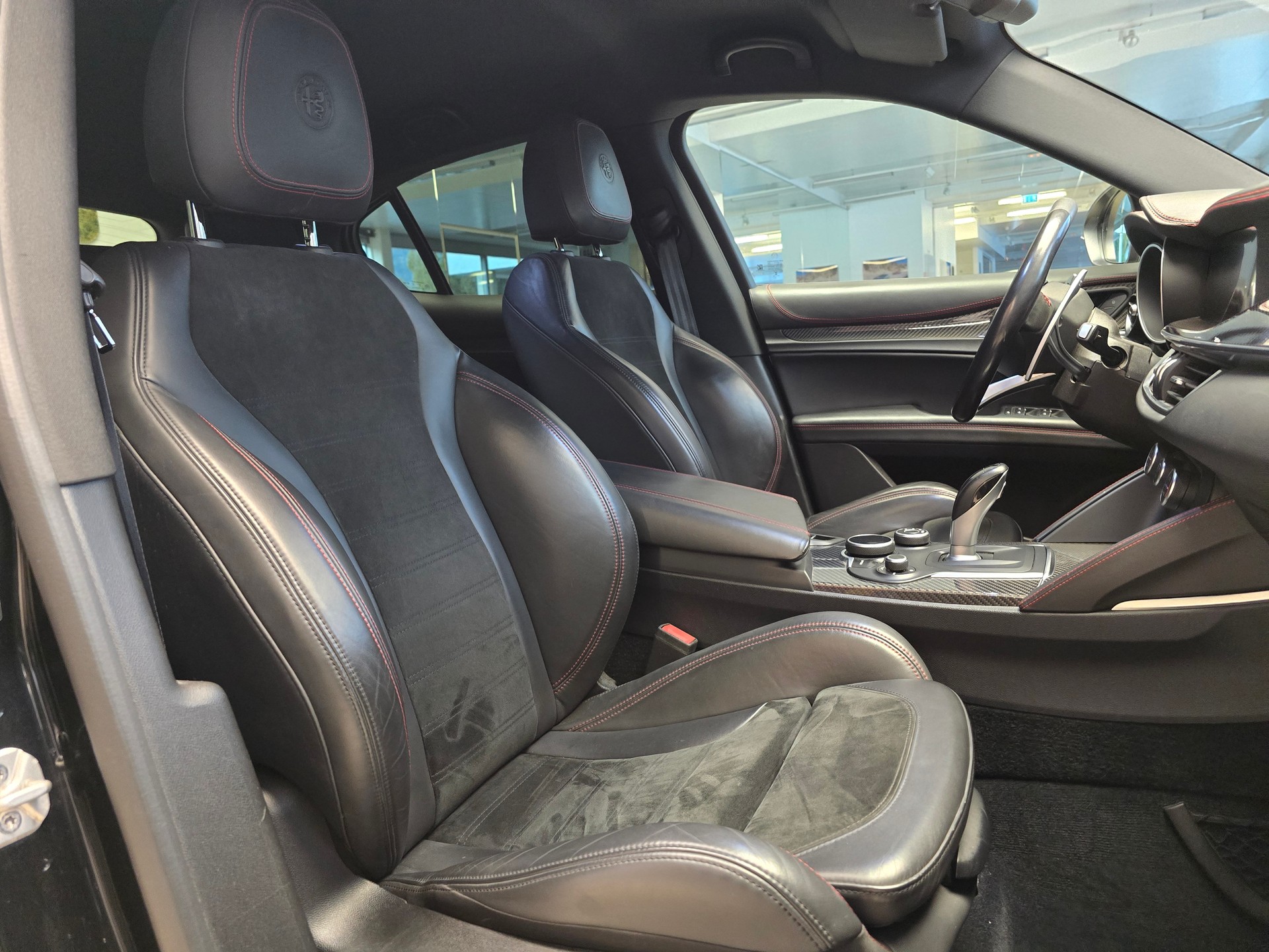 ALFA ROMEO Stelvio 2.9 V6 Quadrifoglio Q4 Automatic-image-13