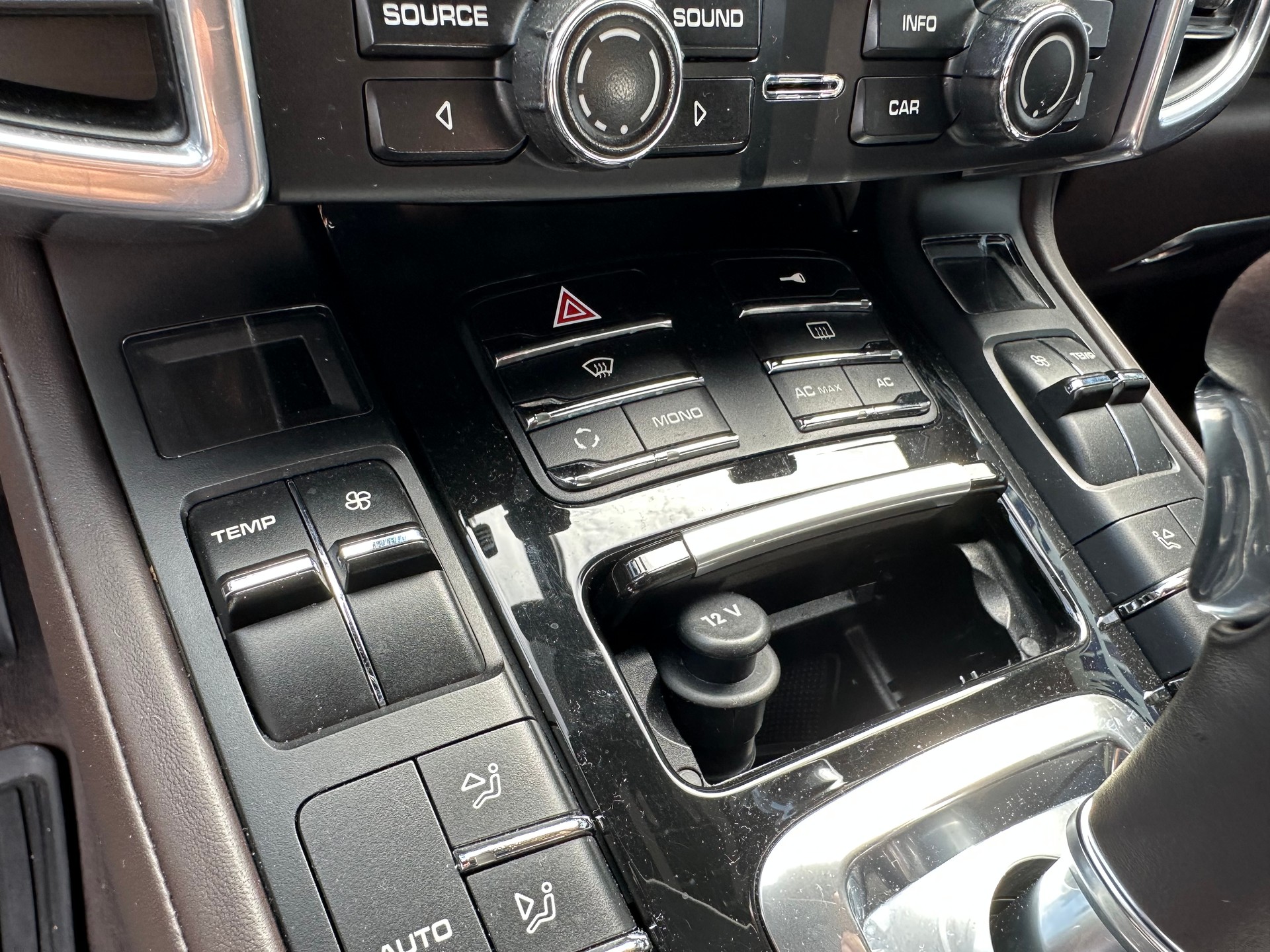 PORSCHE Cayenne Tiptronic-image-10