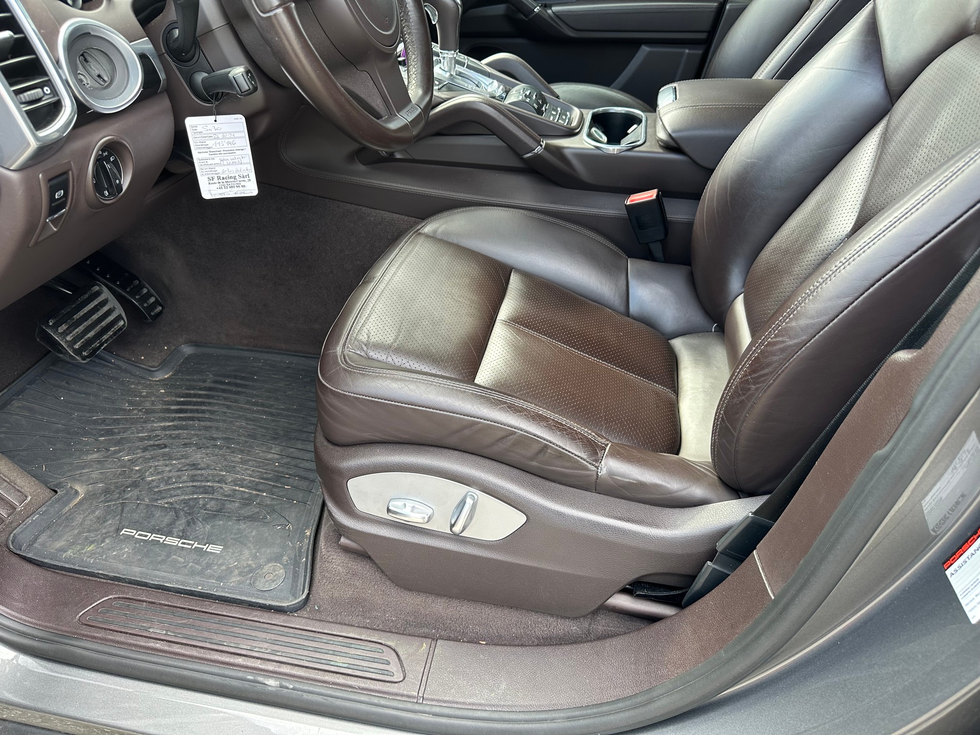 PORSCHE Cayenne Tiptronic-image-7