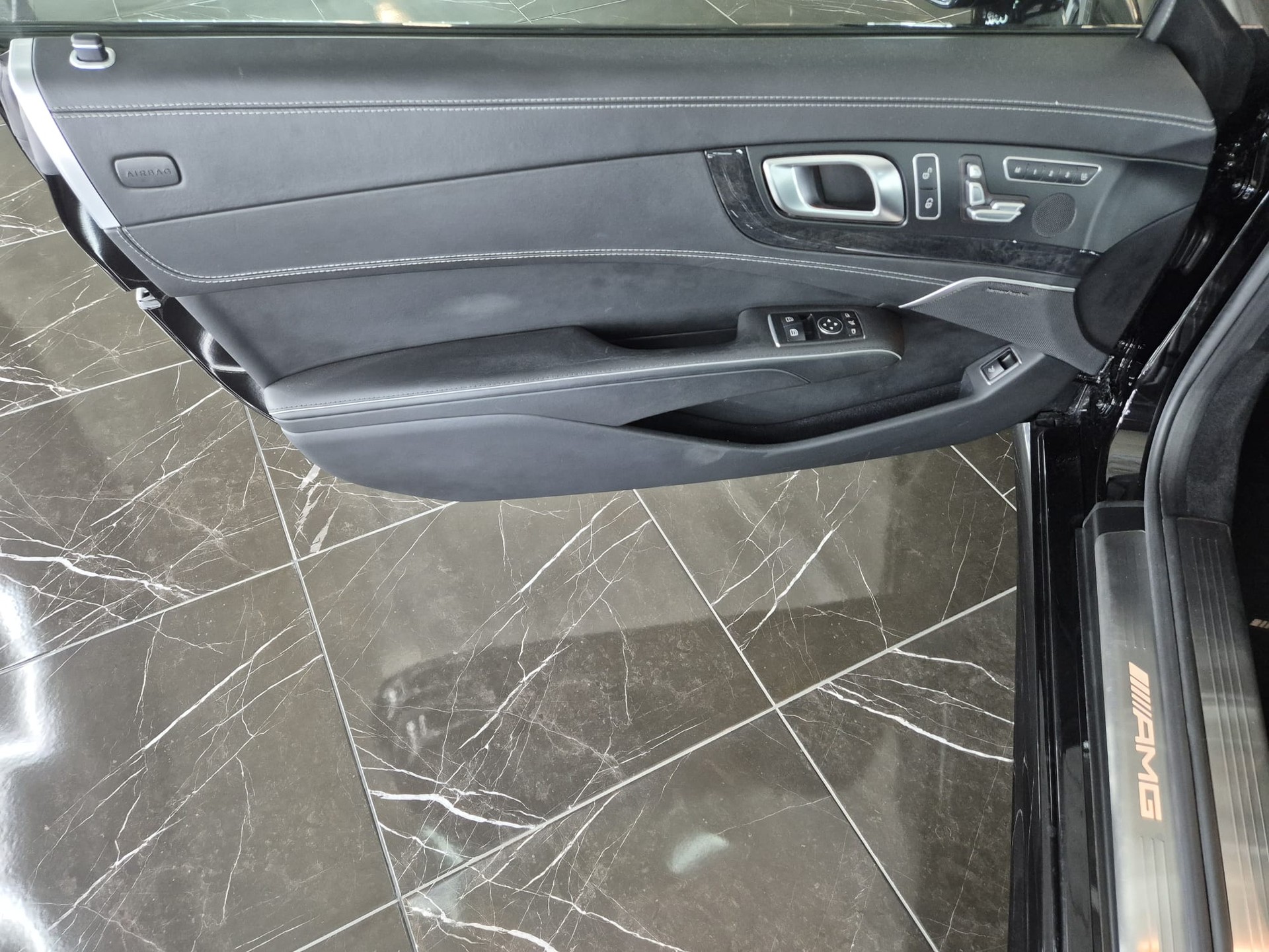 MERCEDES-BENZ SL 63 AMG Speedshift-image-22