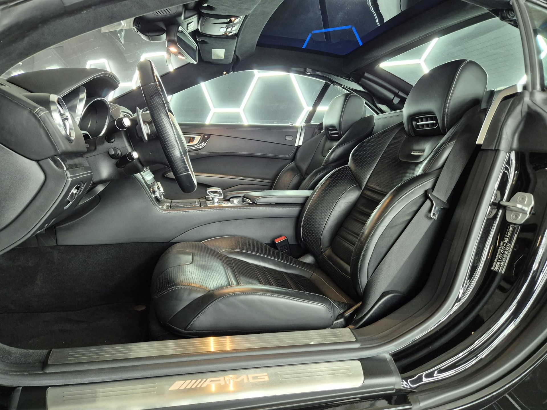 MERCEDES-BENZ SL 63 AMG Speedshift-image-19