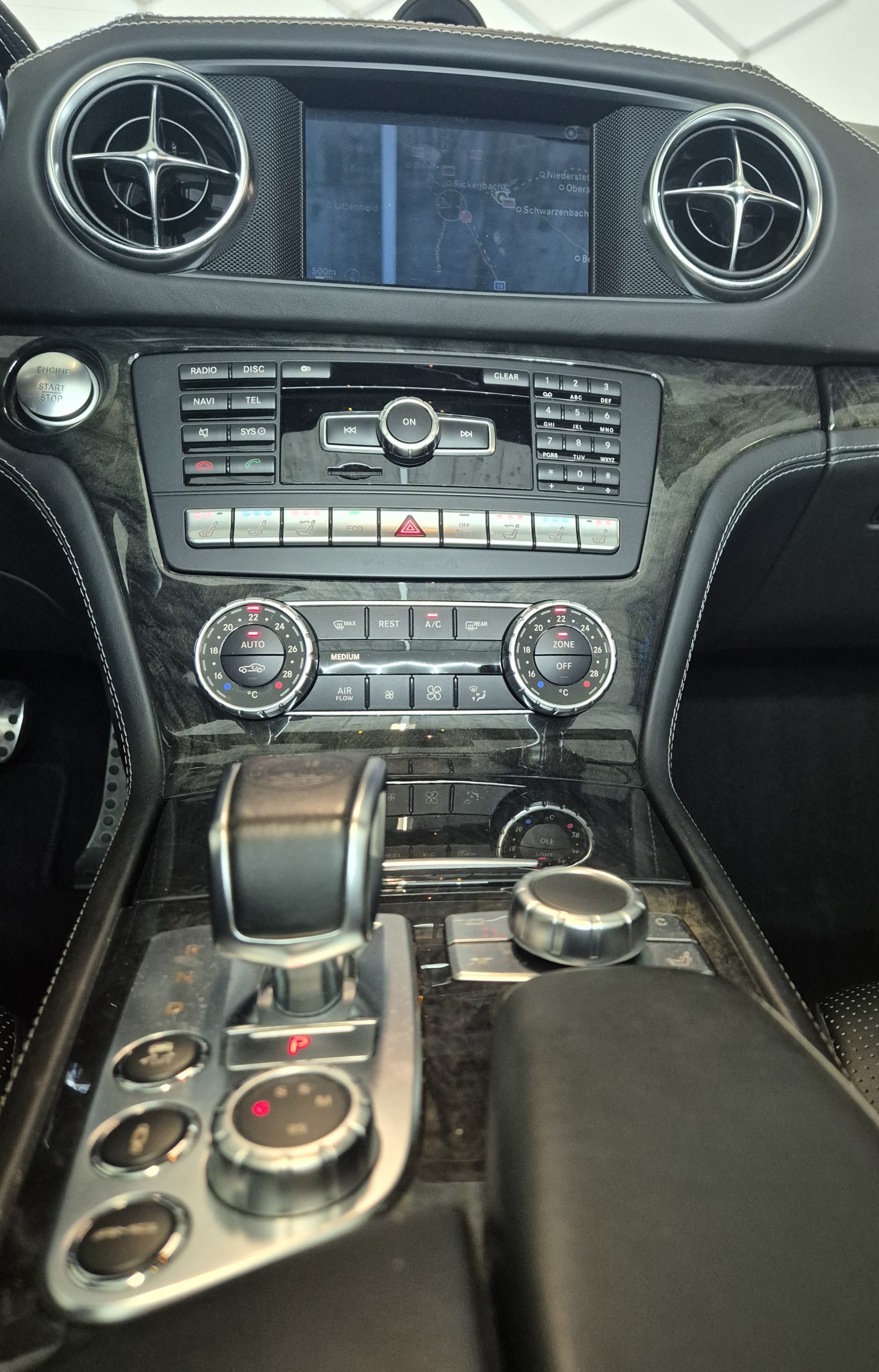 MERCEDES-BENZ SL 63 AMG Speedshift-image-21