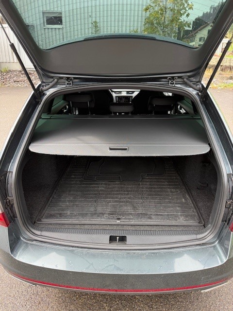 SKODA Octavia Combi 2.0 TDI RS 4x4 DSG-image-10
