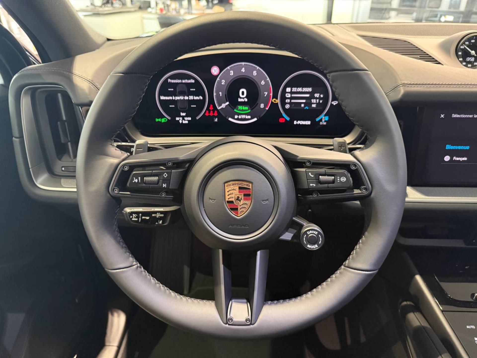 PORSCHE Cayenne E-Hybrid-image-11