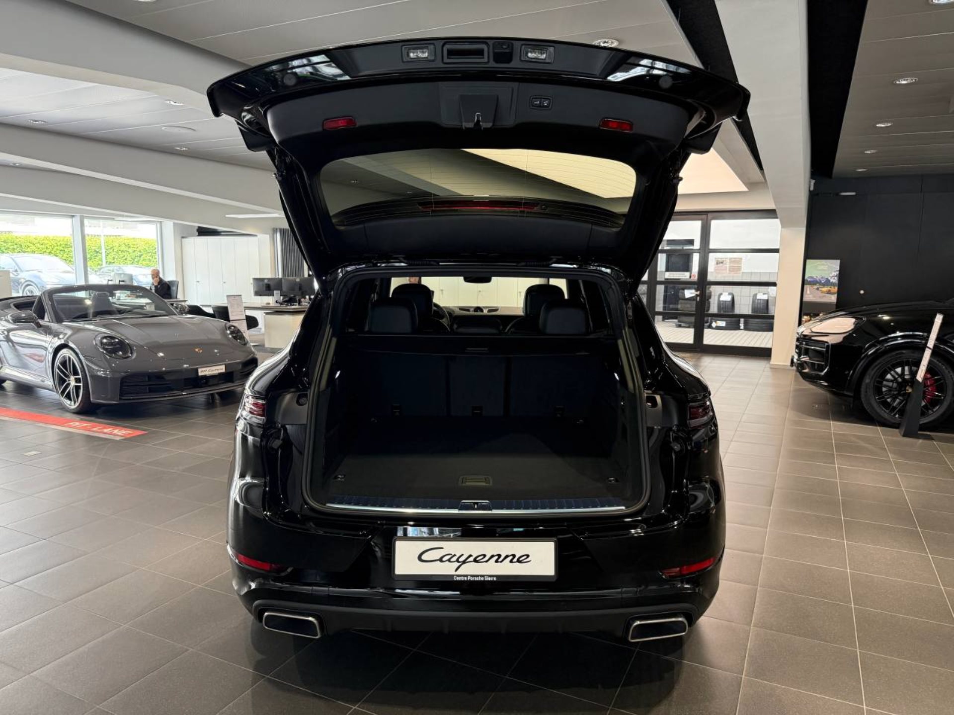 PORSCHE Cayenne E-Hybrid-image-20