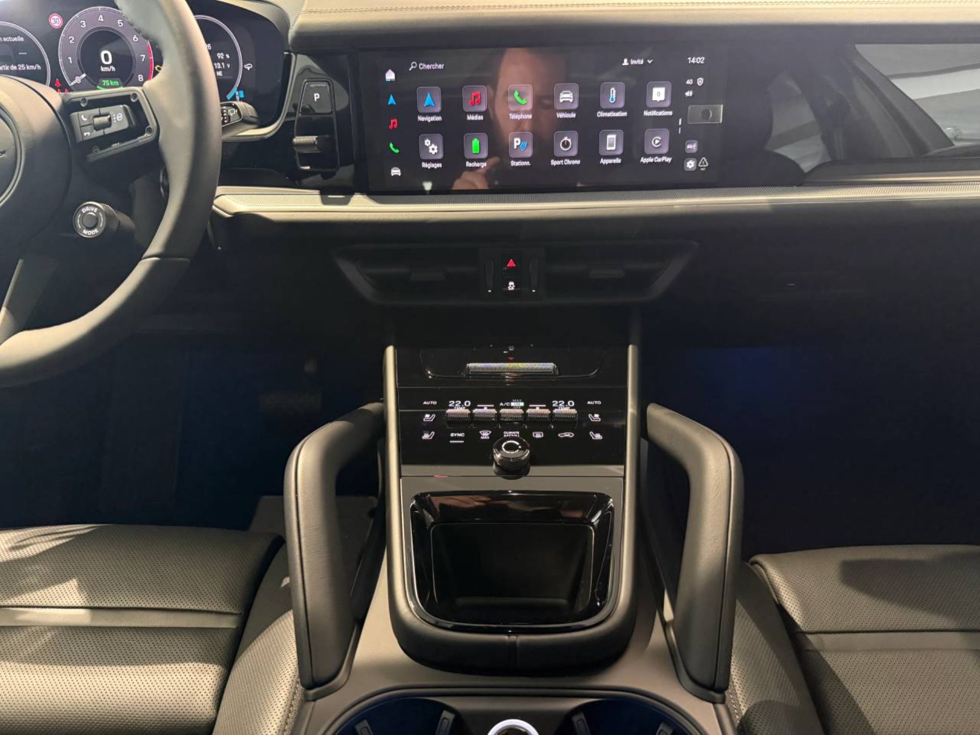 PORSCHE Cayenne E-Hybrid-image-14