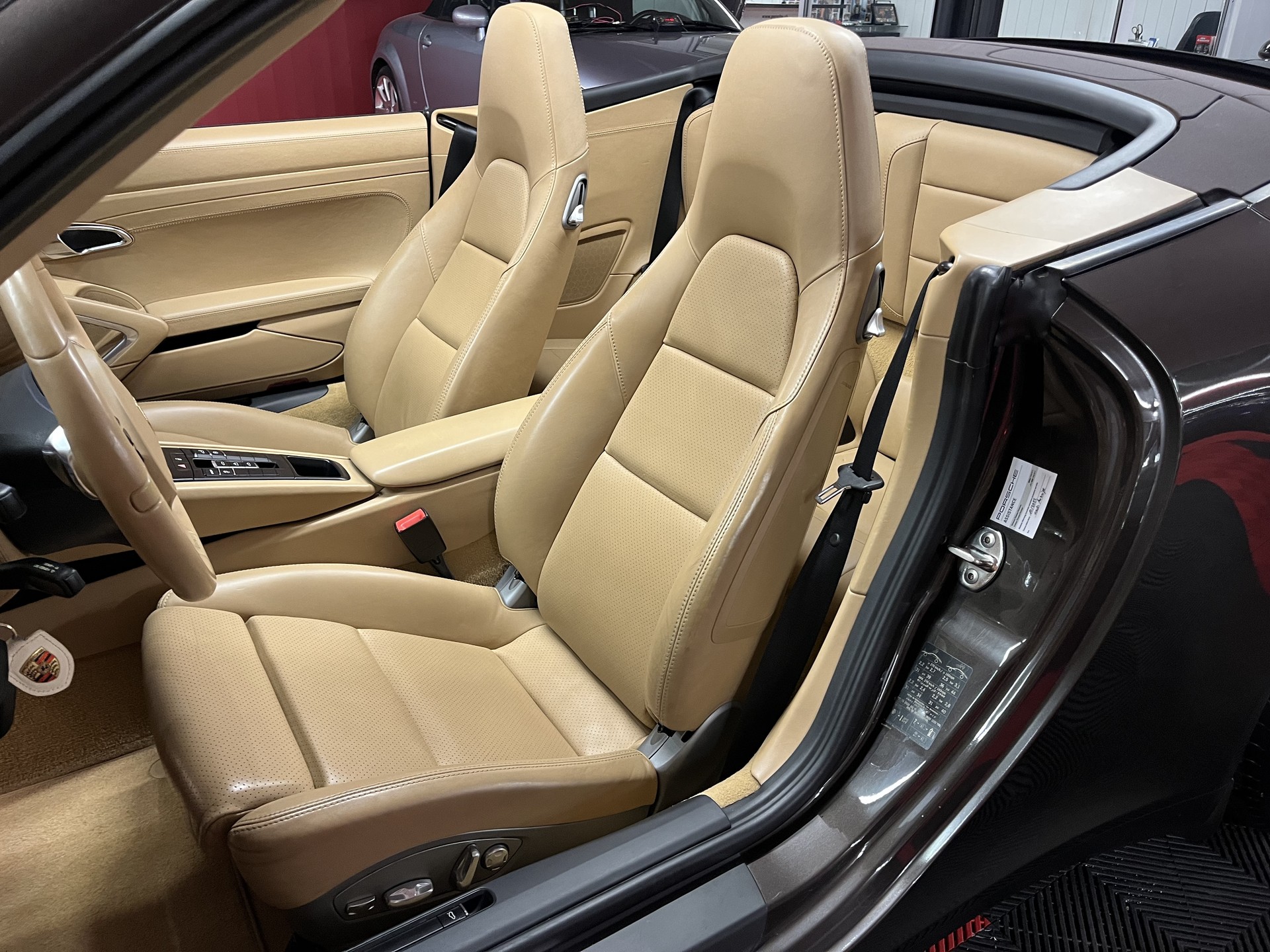 PORSCHE 911 Cabrio Carrera PDK-image-12