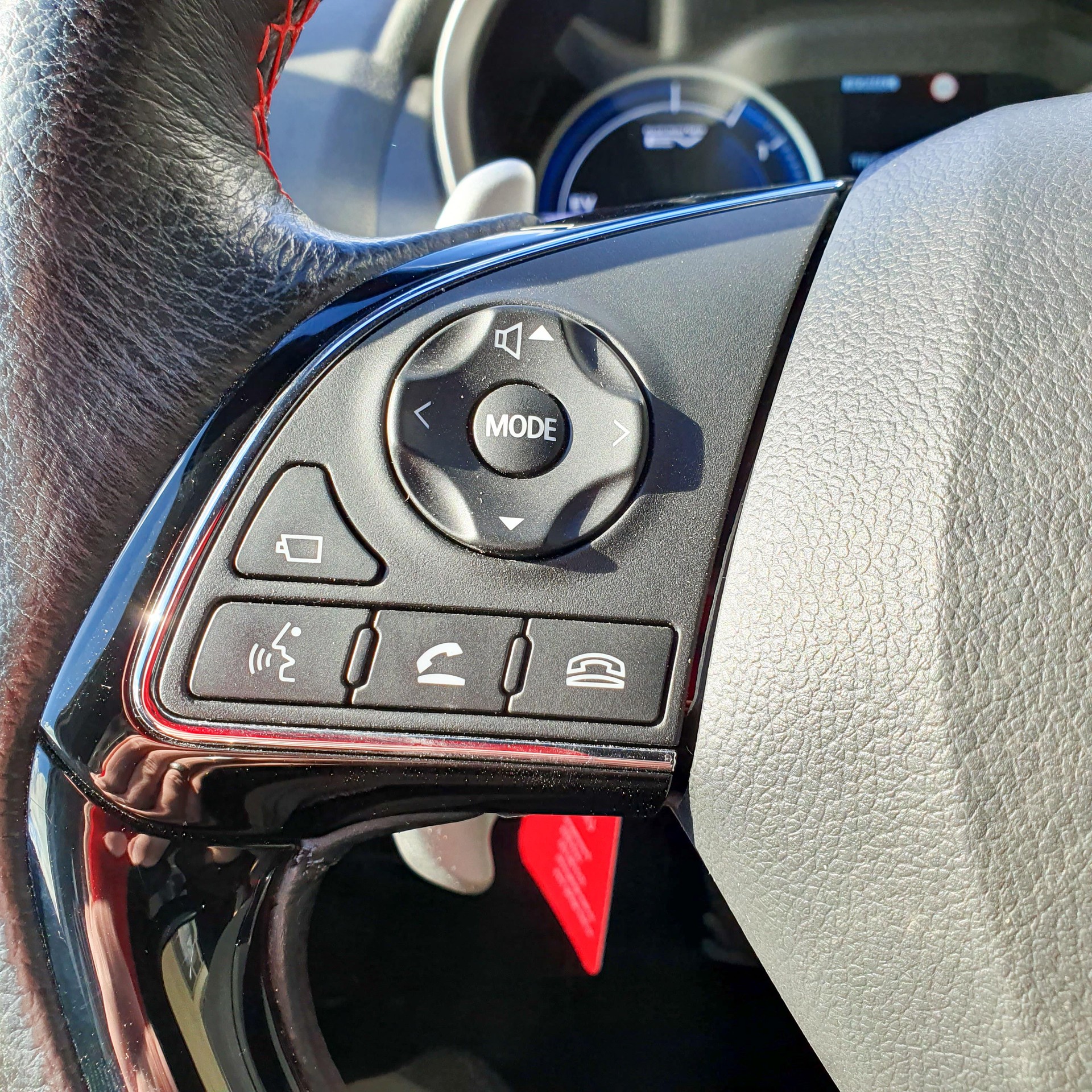 MITSUBISHI Eclipse Cross 2.4 PHEV Ralliart 4x4-image-7
